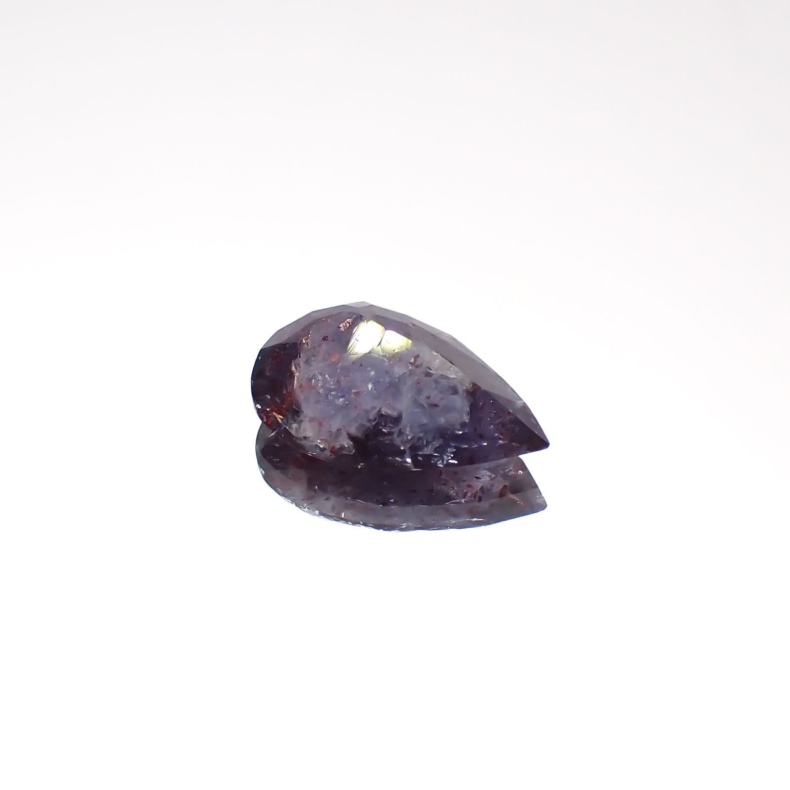 ブラッドショットアイオライト インド産 1.31ct[221219653]10.6x7.6mm前後