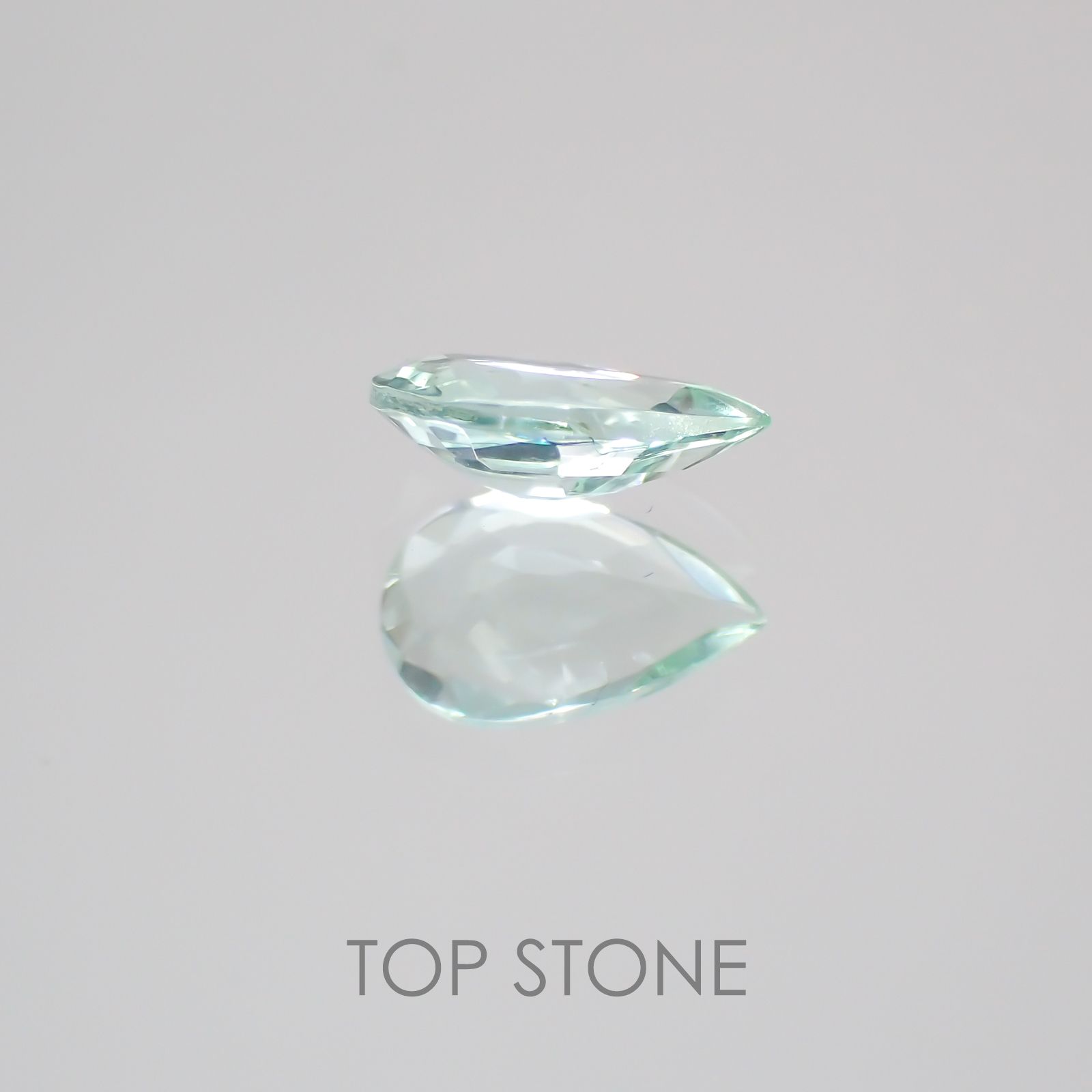 ミントベリル(宝石名グリーン・ベリル) ブラジル産 0.16ct 識別済[21059710]5.2×3.4mm前後