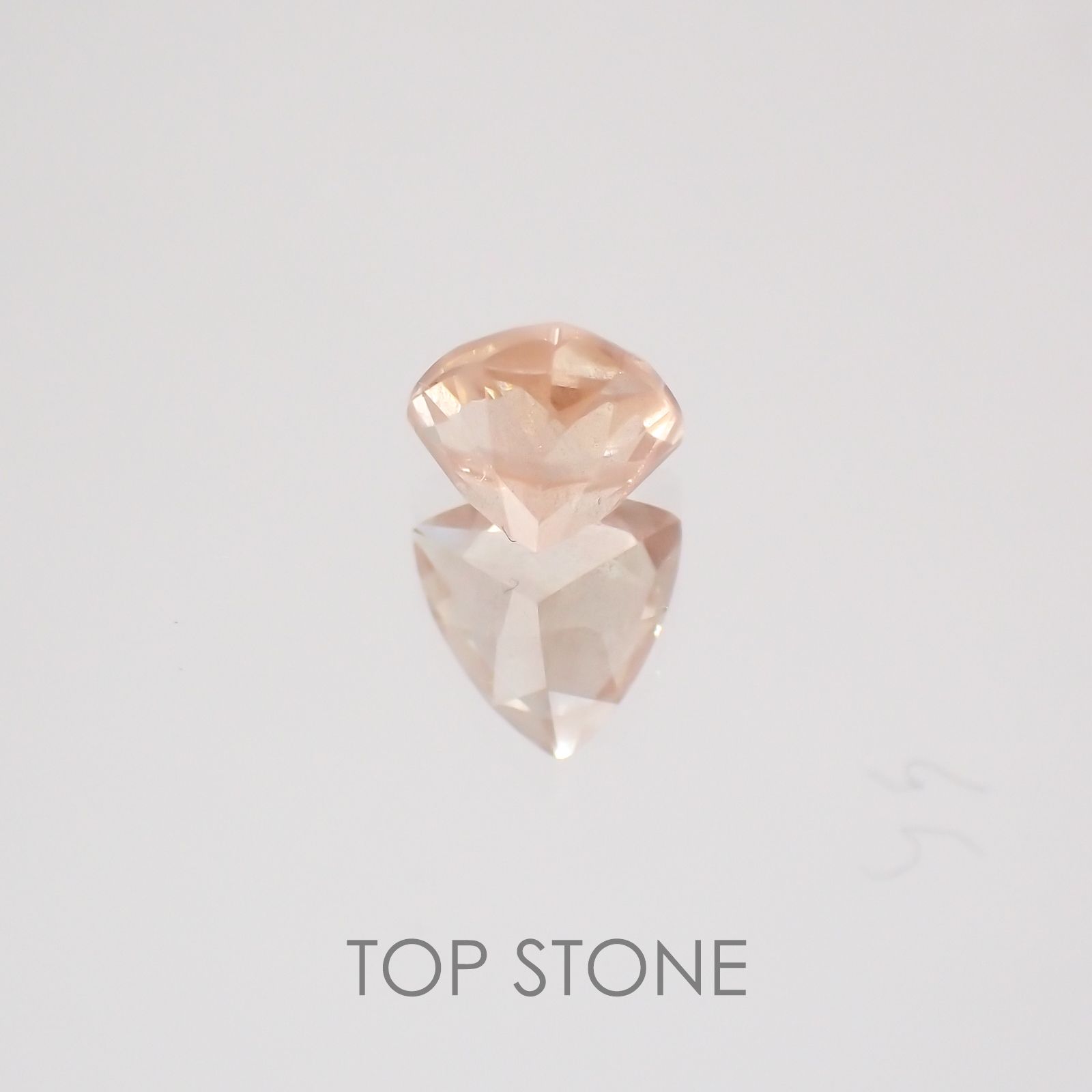 オレゴンサンストーン アメリカ産 ルース 0.48ct[21018888]5×5mm前後