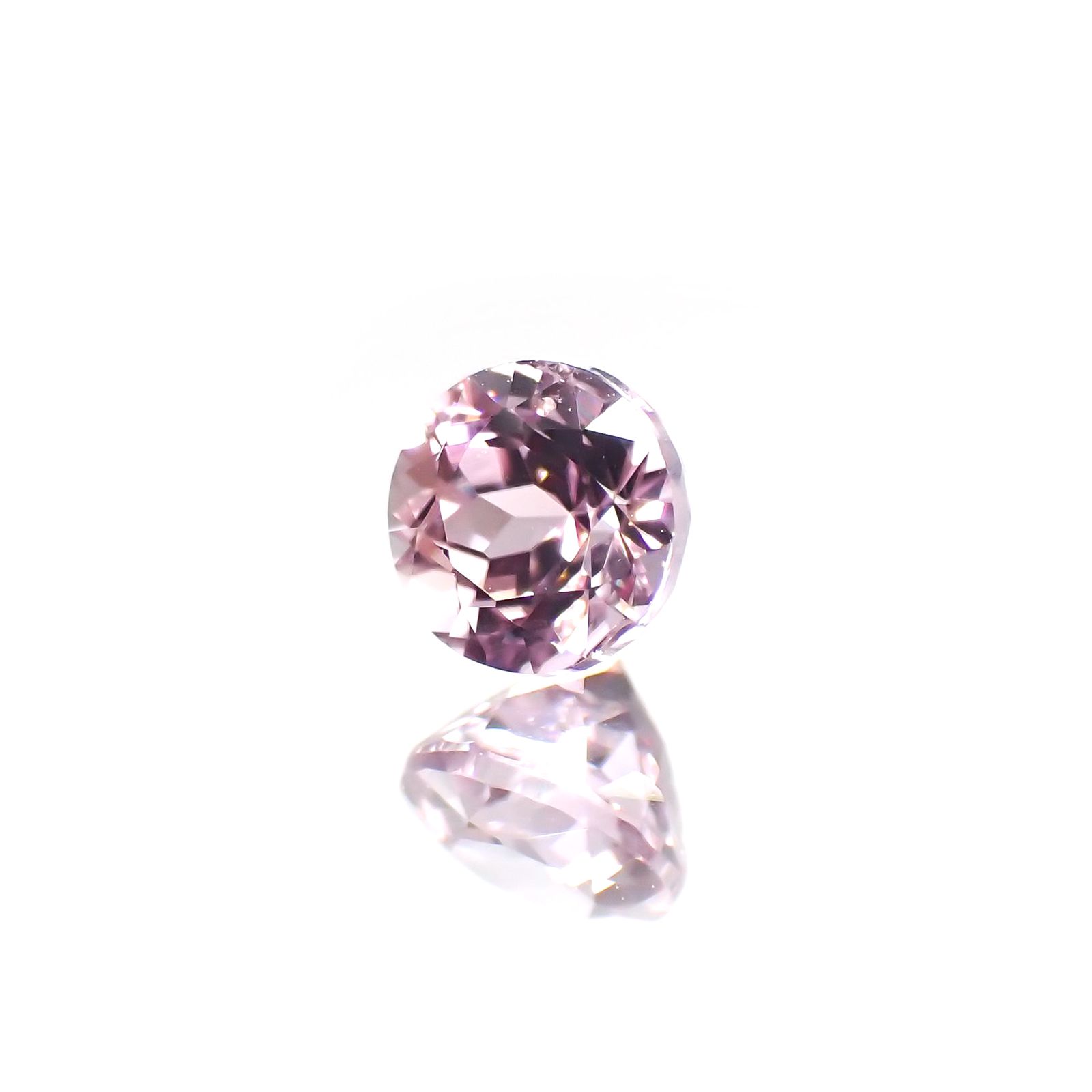 カラーシフト ピンクダイアスポア(宝石名ダイアスポア) アフガニスタン産 0.55ct 識別済[210912436]4.6×4.6mm前後