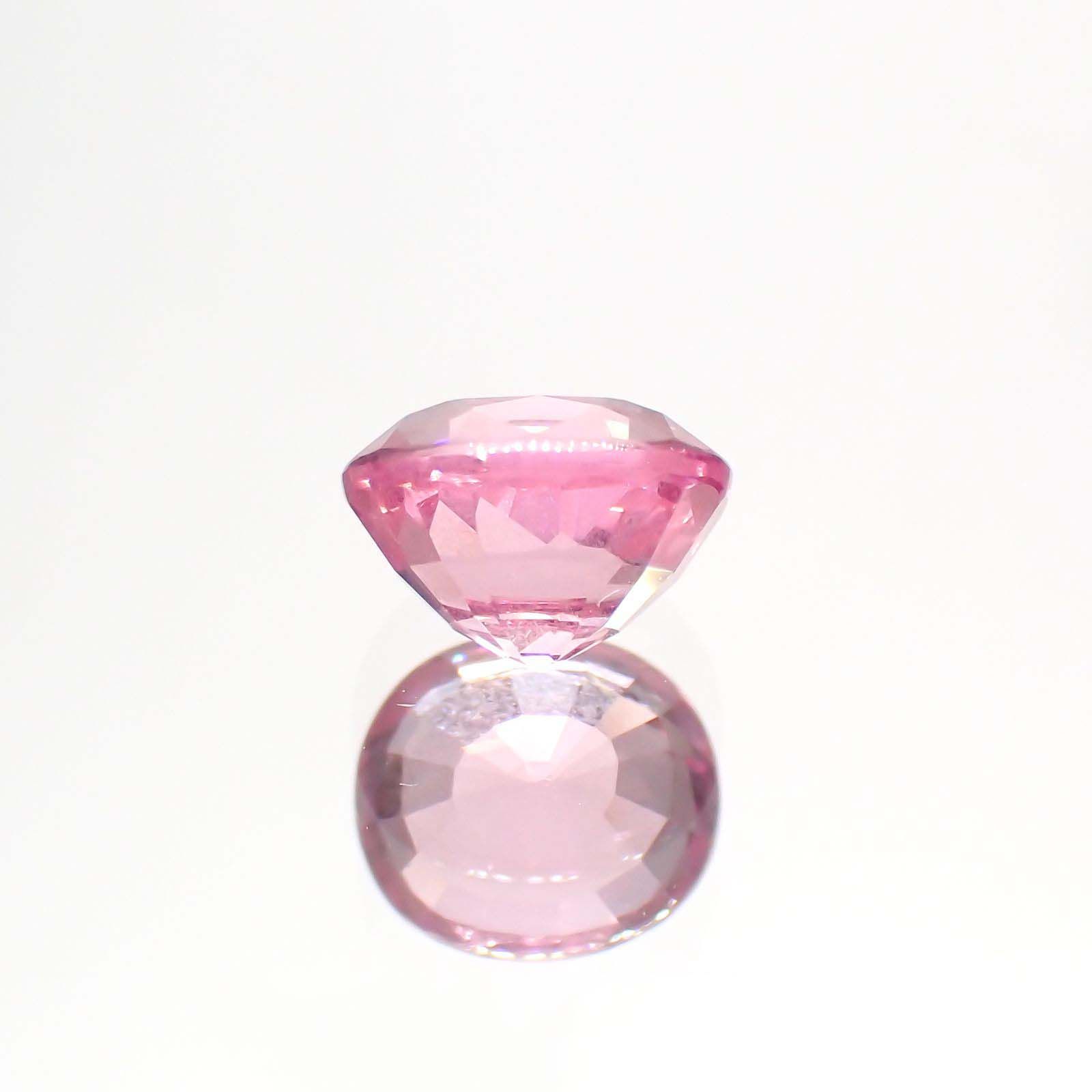 ピンクスピネル(宝石名ピンク・スピネル)タンザニア産 1.327ct ソ付(彩珠)[230722567]6.6x5.8mm前後