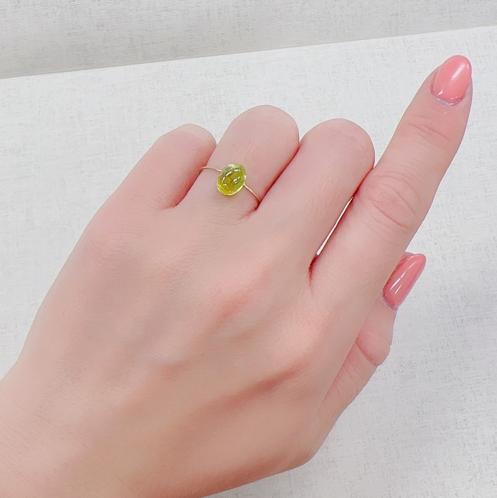 スフェーン マダガスカル産 2.21ct[230220632]8.1x6mm前後