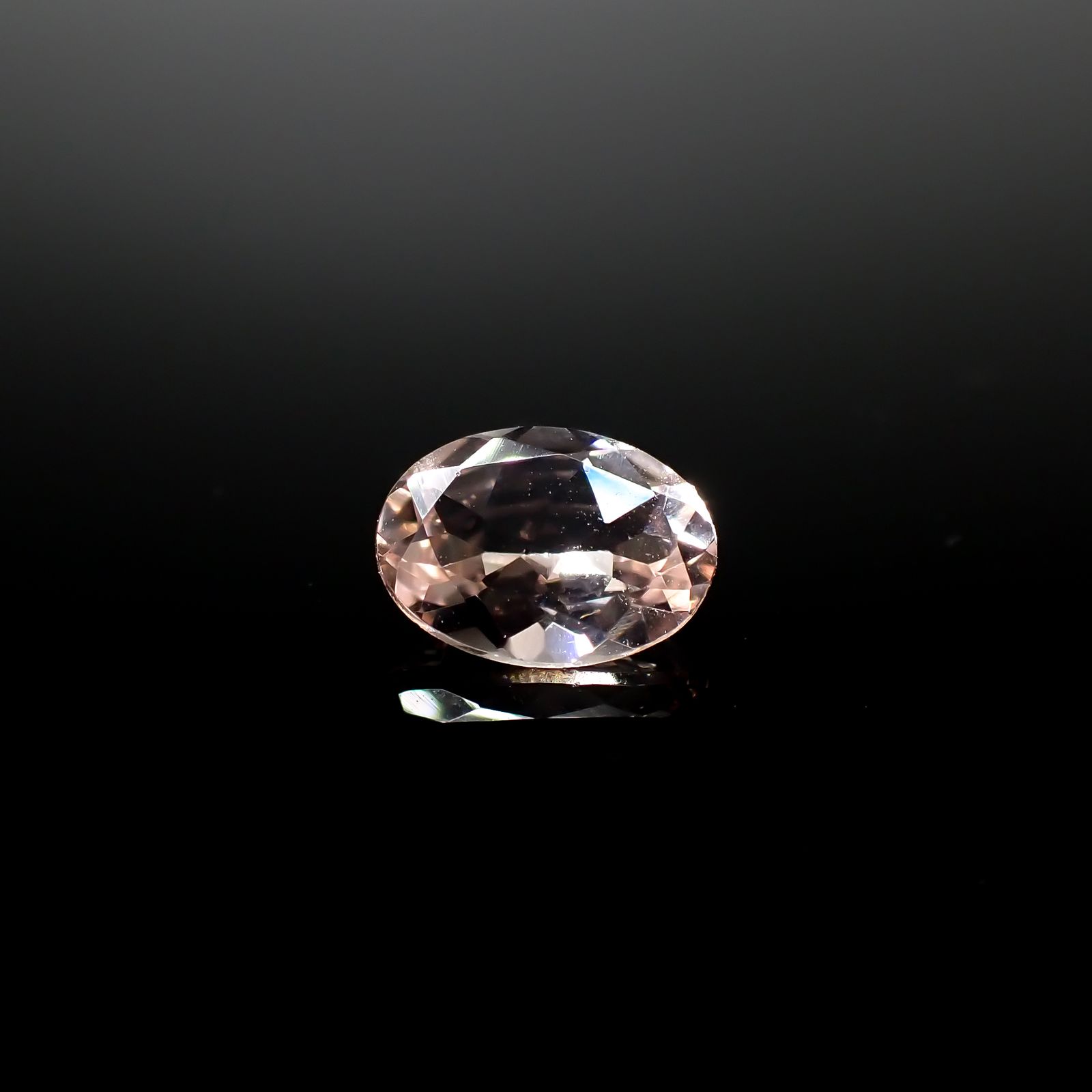モルガナイト モザンビーク/ブラジル産 0.66ct[240326782]7x5.1mm前後