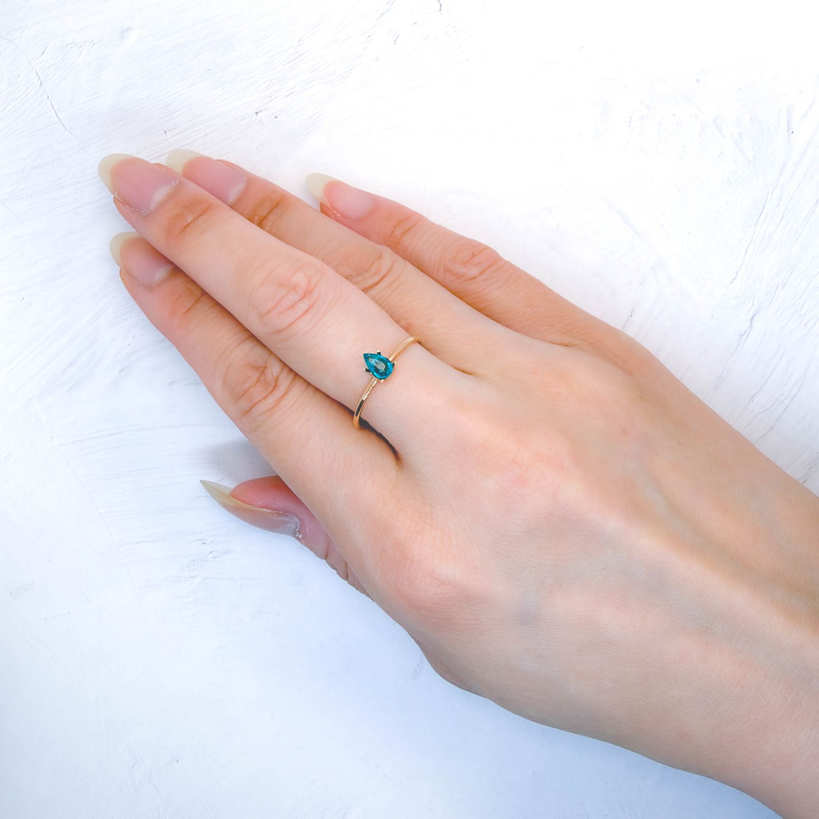 パライバトルマリン(宝石名トルマリン/別名パライバ・トルマリン)エチオピア産 GIA鑑付 0.29ct / 5.5x3.48mm前後 [260933193]