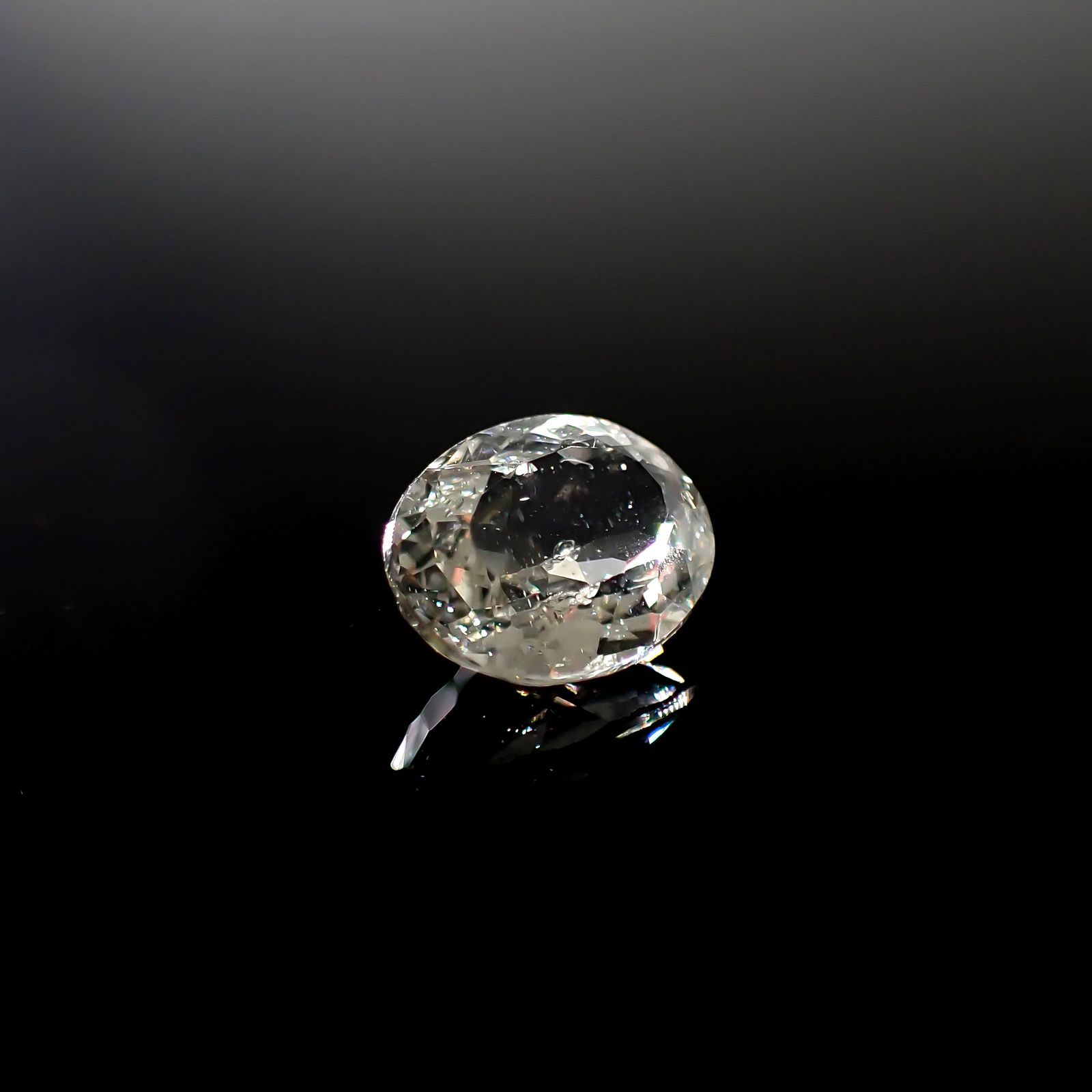 リリーパッドアパタイト フルオレッセンス アフリカ産 1.52ct [241129417]8.1x6.5mm前後