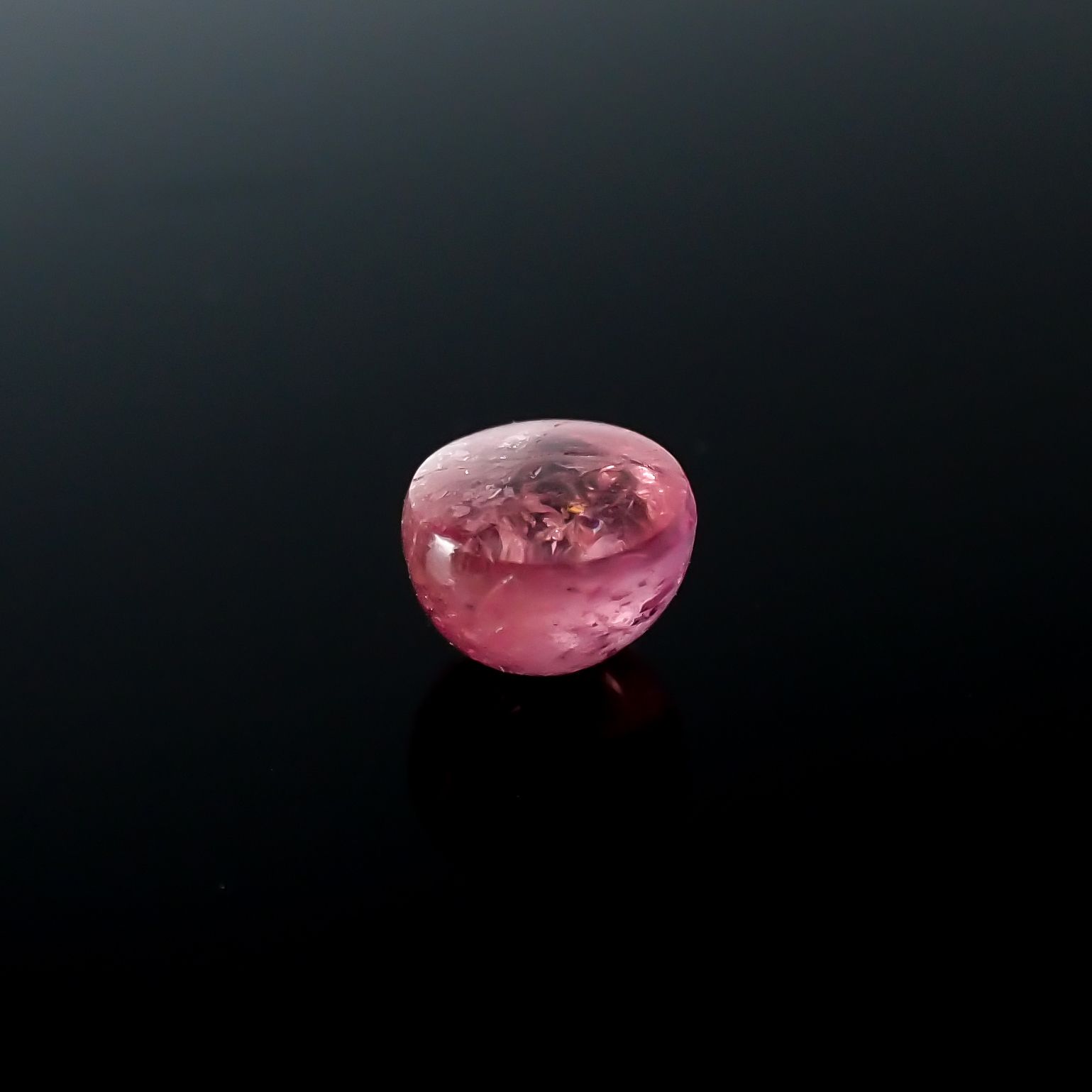 ペツォッタイト(ラズベリル)(宝石名ペツォッタイト)マダガスカル産 0.756ct ソ付(彩珠)[240226151]4.9x4.9mm前後