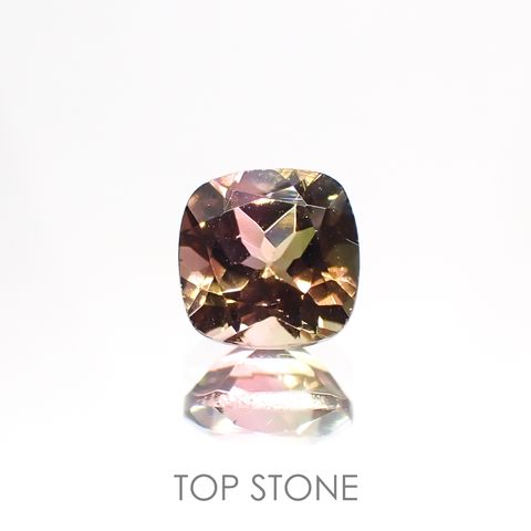 パーティカラートルマリン(宝石名パーティカラード・トルマリン) コンゴ民主共和国産 1.079ct ソ付(彩珠)[211013610]6.1×6.1mm前後