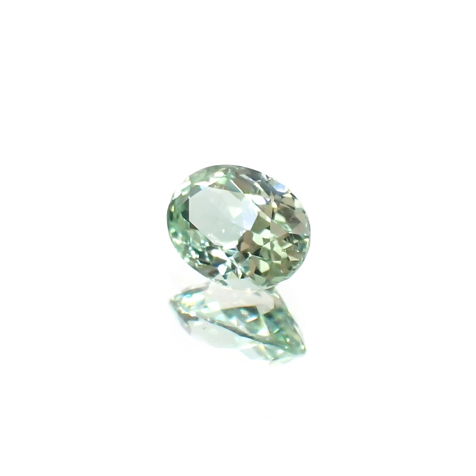バナジウムコーネルピン(宝石名コーネルピン)タンザニア・タンガ州産 識別済 1.34ct / 7.7x5.8mm前後 [220115634]