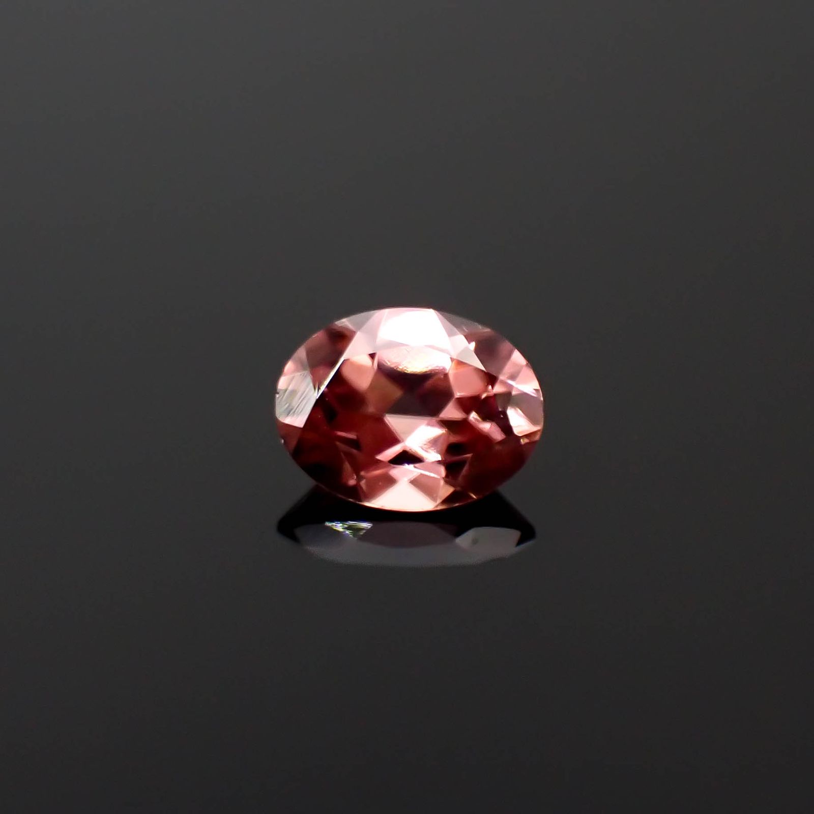 ピンクジルコン スリランカ/カンボジア産 1.76ct[240627927]8x6.2mm前後