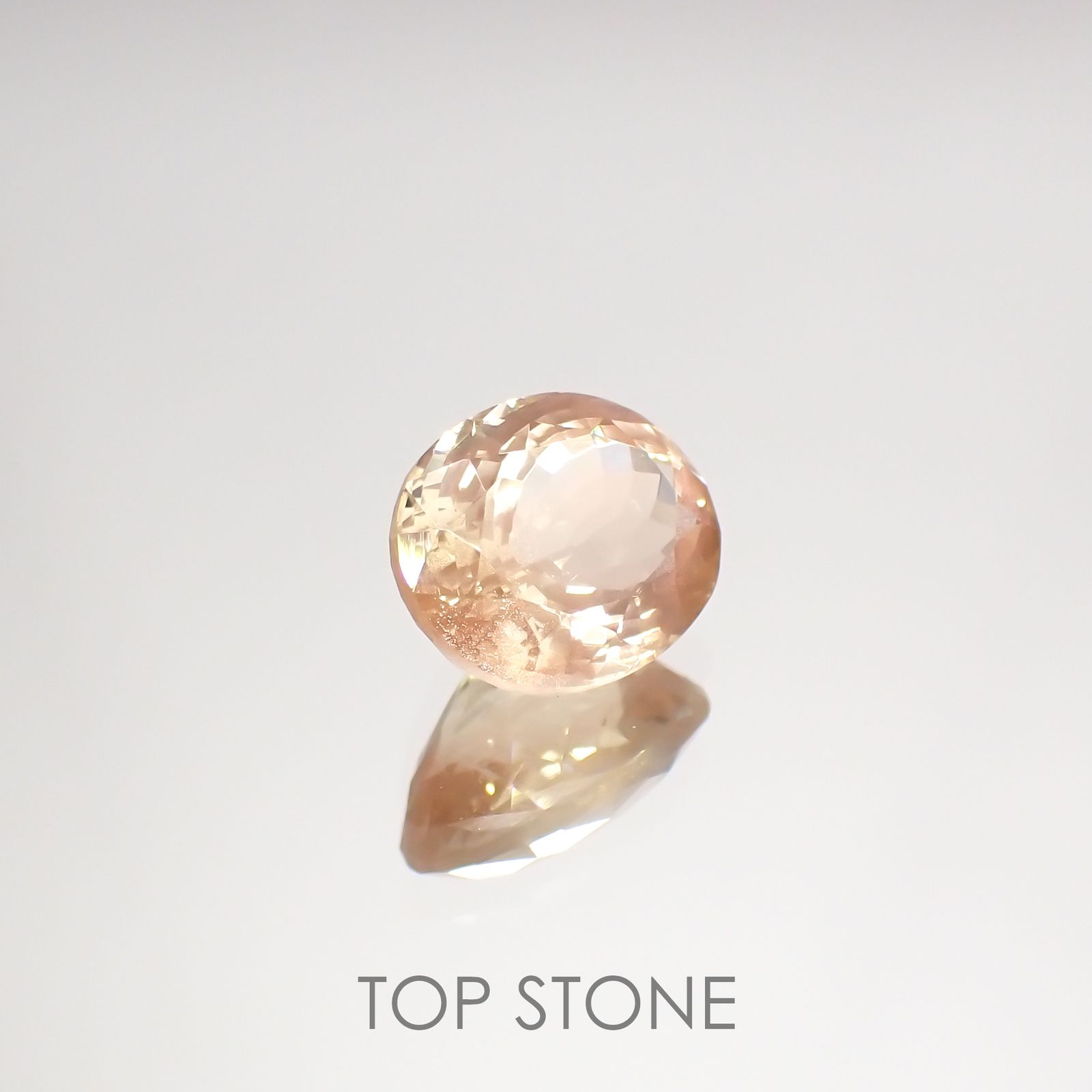 オレゴンサンストーン(宝石名ラブラドライト)アメリカ・オレゴン州産 2.71ct 識別済[220114661]10x8mm前後