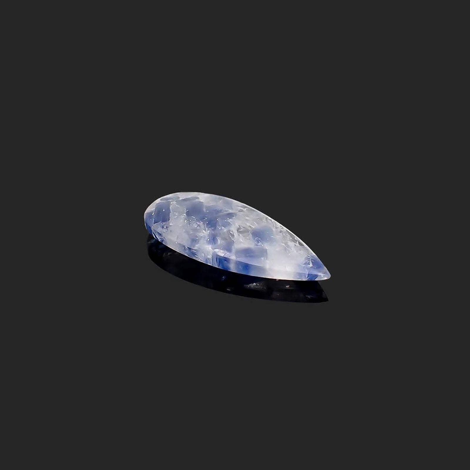 カイヤナイトインクォーツ ブラジル産 14.18ct / 31x14.3mm前後 [260421613]