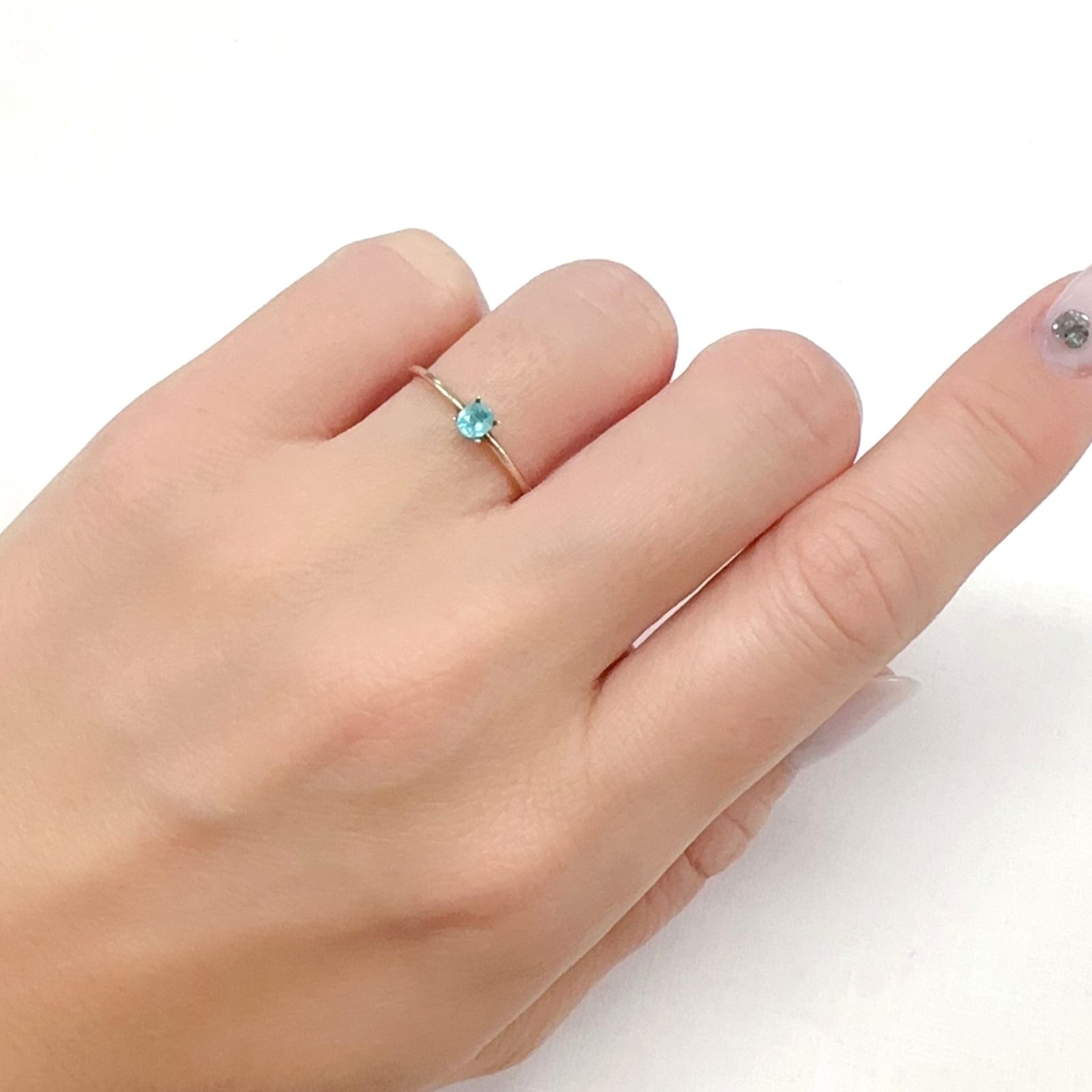 パライバトルマリン ブラジル・パライバ州バターリャ鉱山産 0.12ct[231225253]3.5x3mm前後