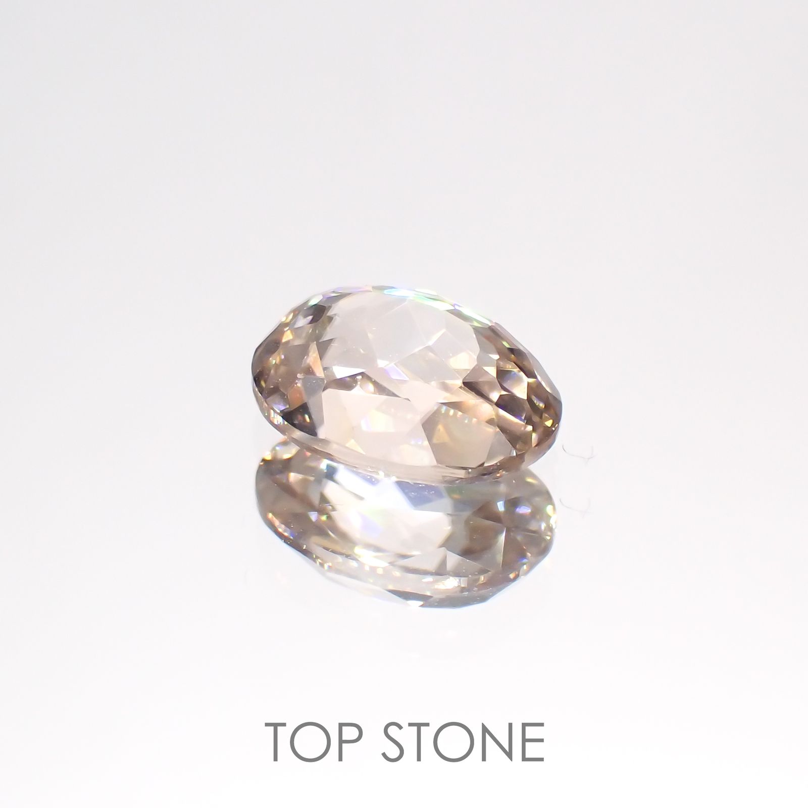 オレンジジルコン(宝石名ジルコン) スリランカ/カンボジア産 1.97ct 識別済[20118078]8.1×5.8mm前後