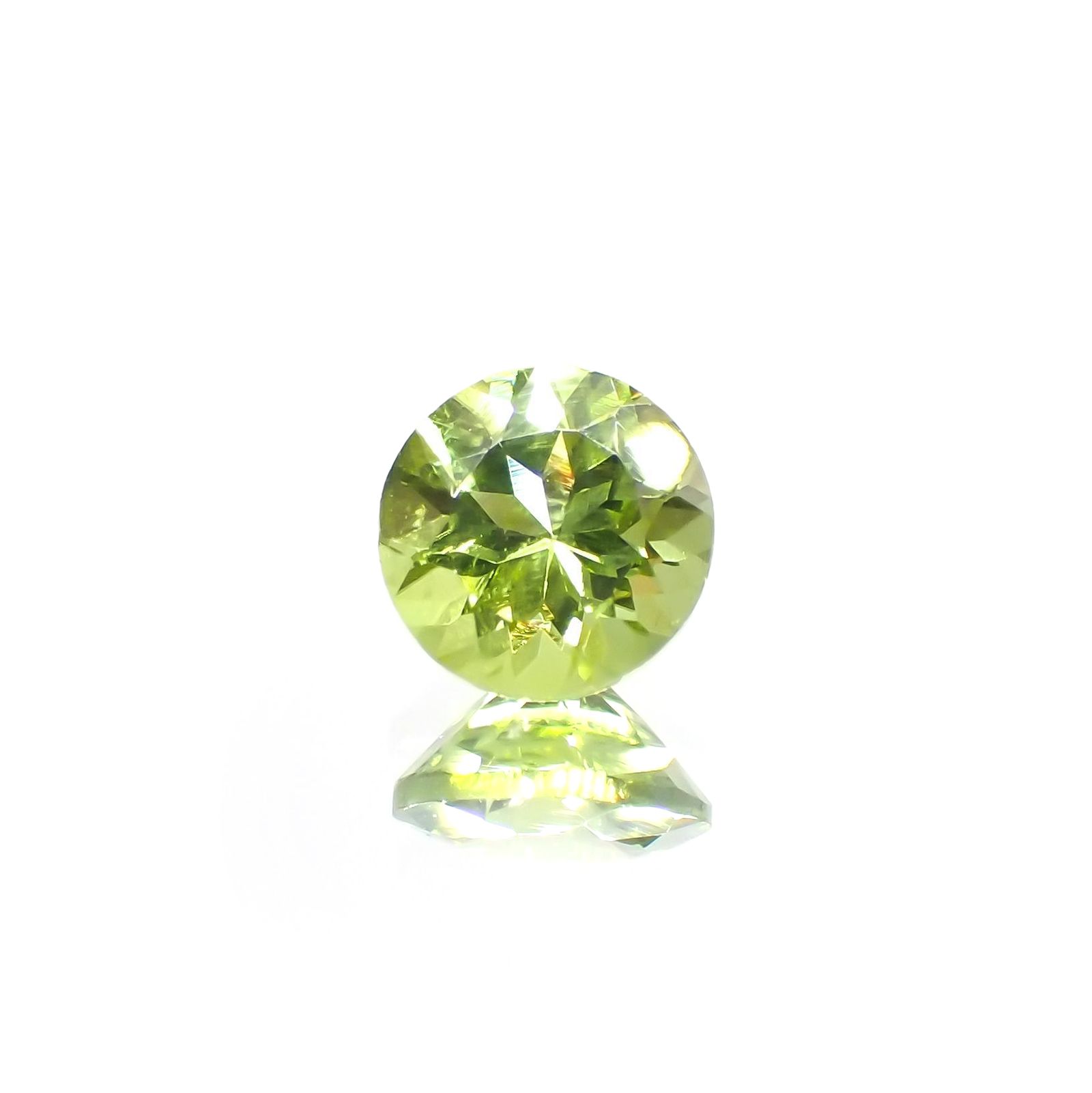 ペリドット(宝石名ペリドット) パキスタン産 識別済 1.15ct / 6.4x6.4mm前後 [210813072]