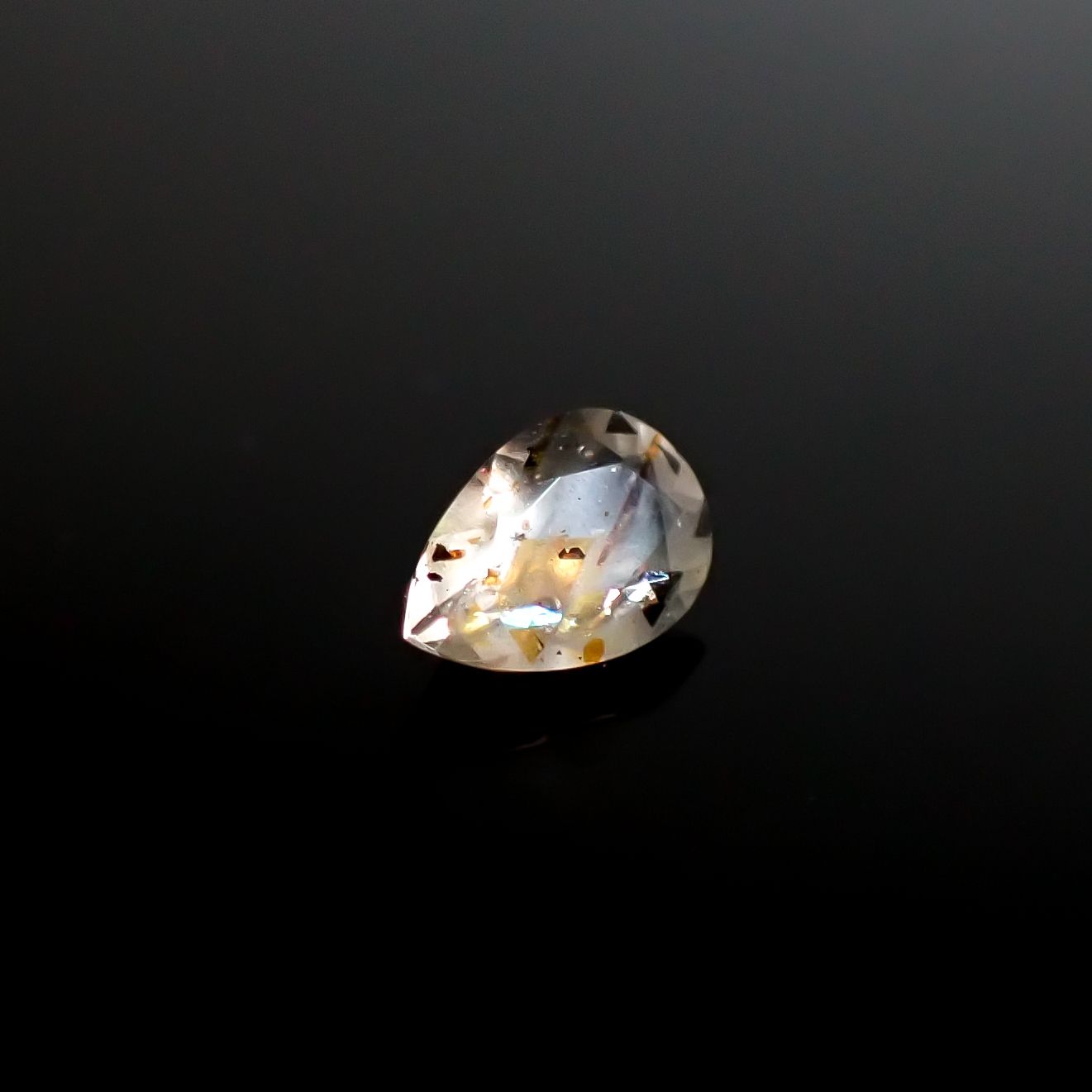 レインボーラティスサンストーン オーストラリア産 0.18ct [250229858]4.8x3.2mm前後