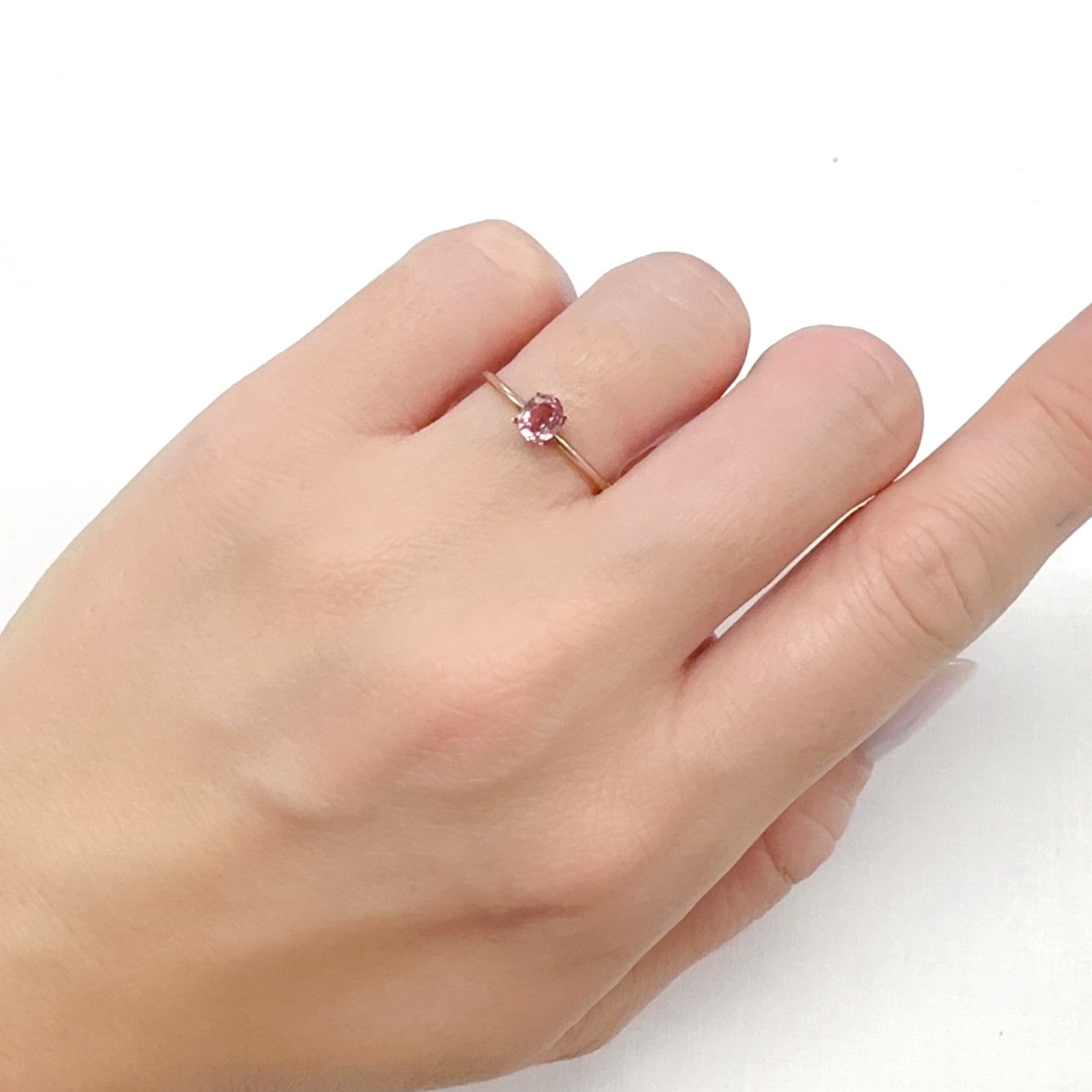 パパラチャサファイア(宝石名サファイア/別名パパラチャ・サファイア)スリランカ産 0.38ct GIA鑑付[231224694]5x3.9mm前後
