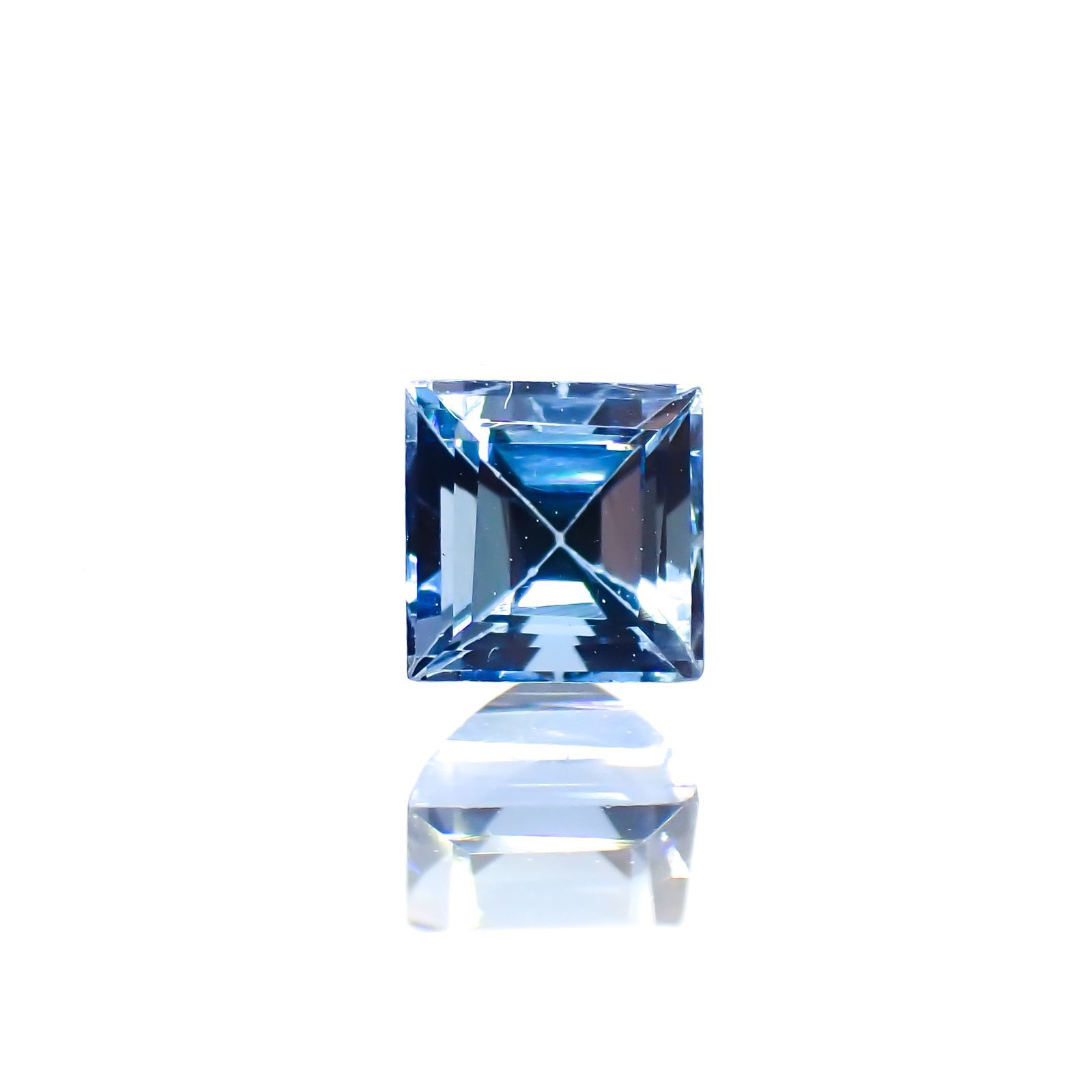 サンタマリアアクアマリン ブラジル産 0.39ct[220114049]4x4mm前後