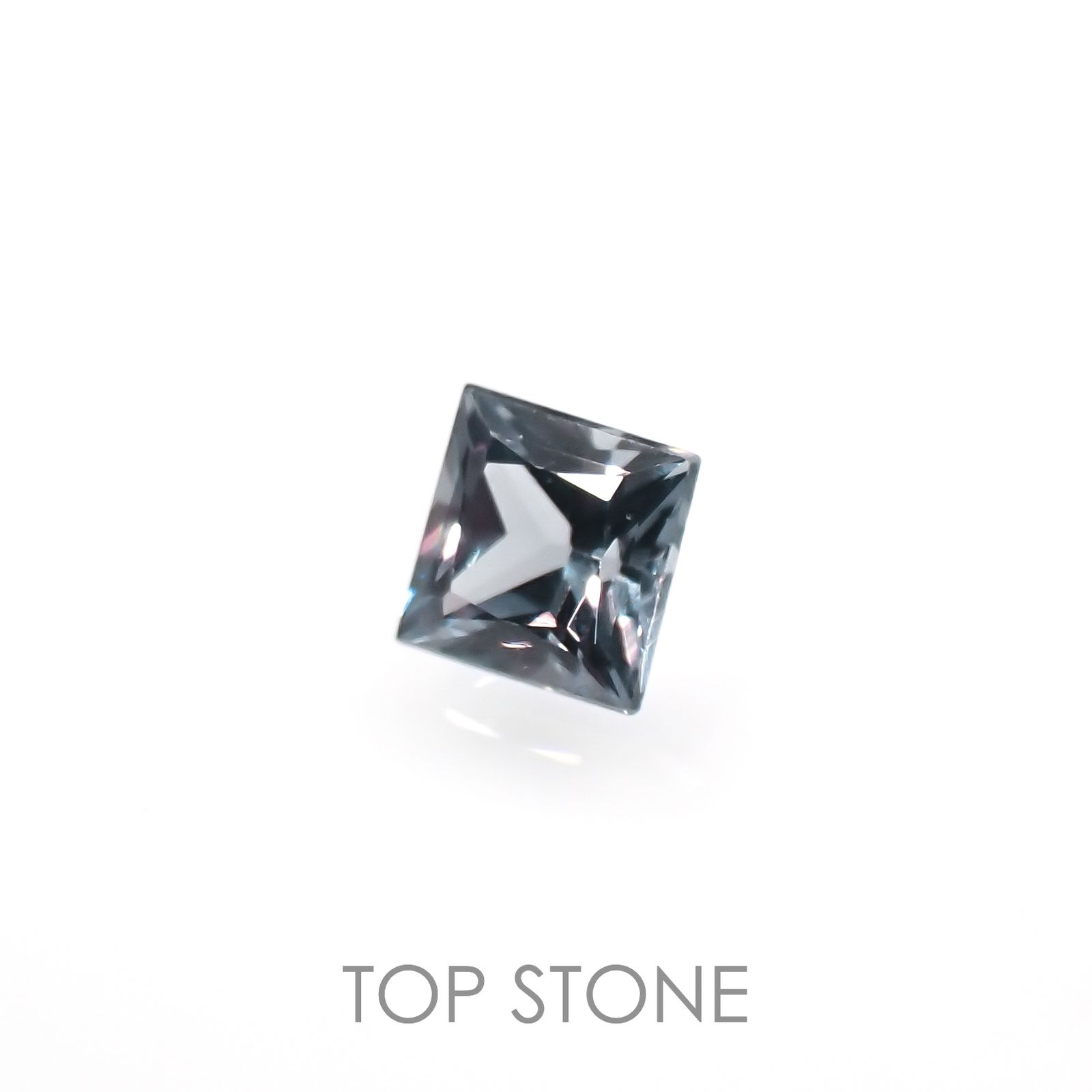 ◇プリンセスカット◇カラーチェンジガーネット アレキタイプ(宝石名ガーネット)マダガスカル・ベキリー産 0.10ct 識別済[221119054]2.5x2.5mm前後