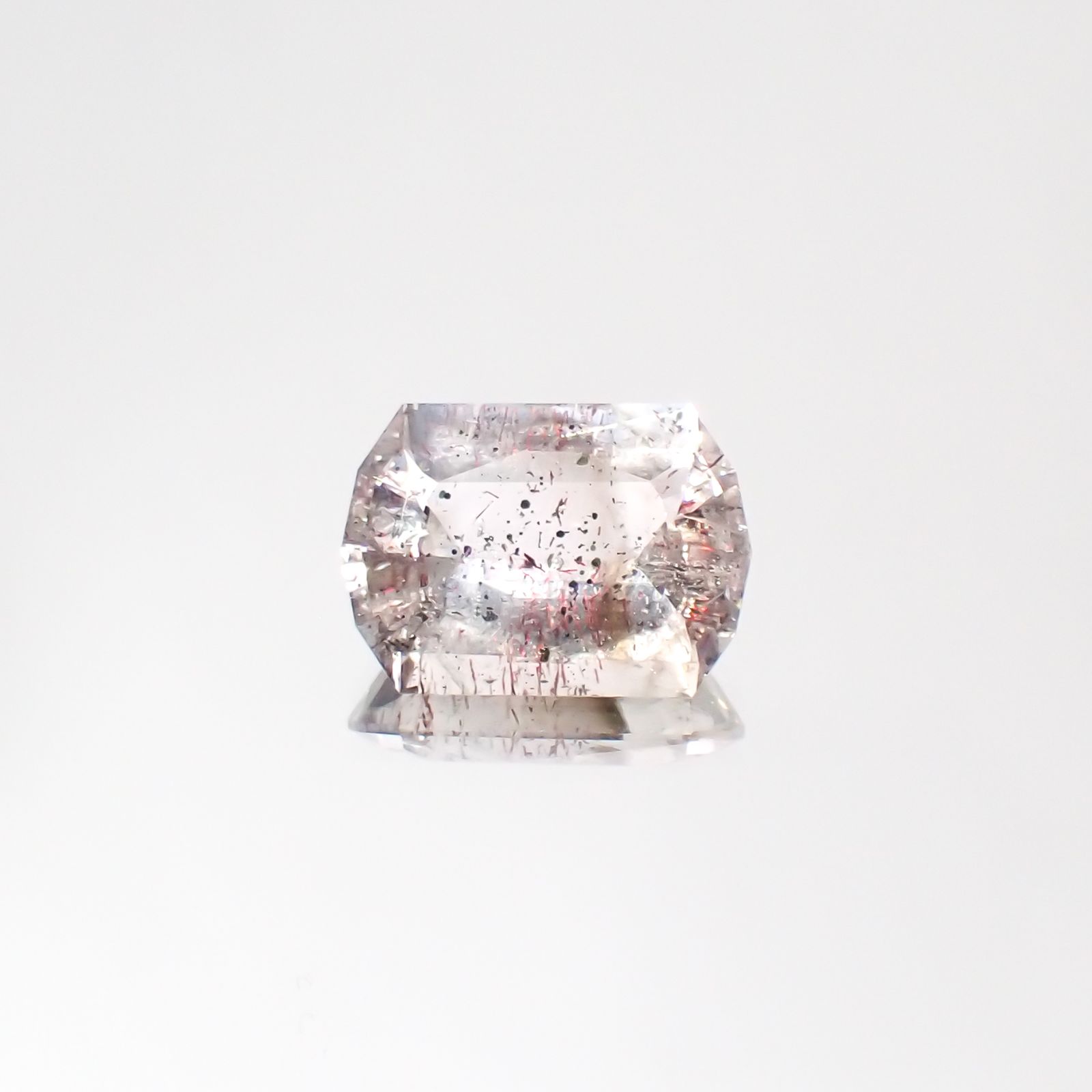 ◇カスタムカット◇ティンカーベルクォーツ(宝石名ピンク アベンチュリン・クォーツ)ブラジル産 3.49ct 識別済[231023688]12.4x8.8mm前後