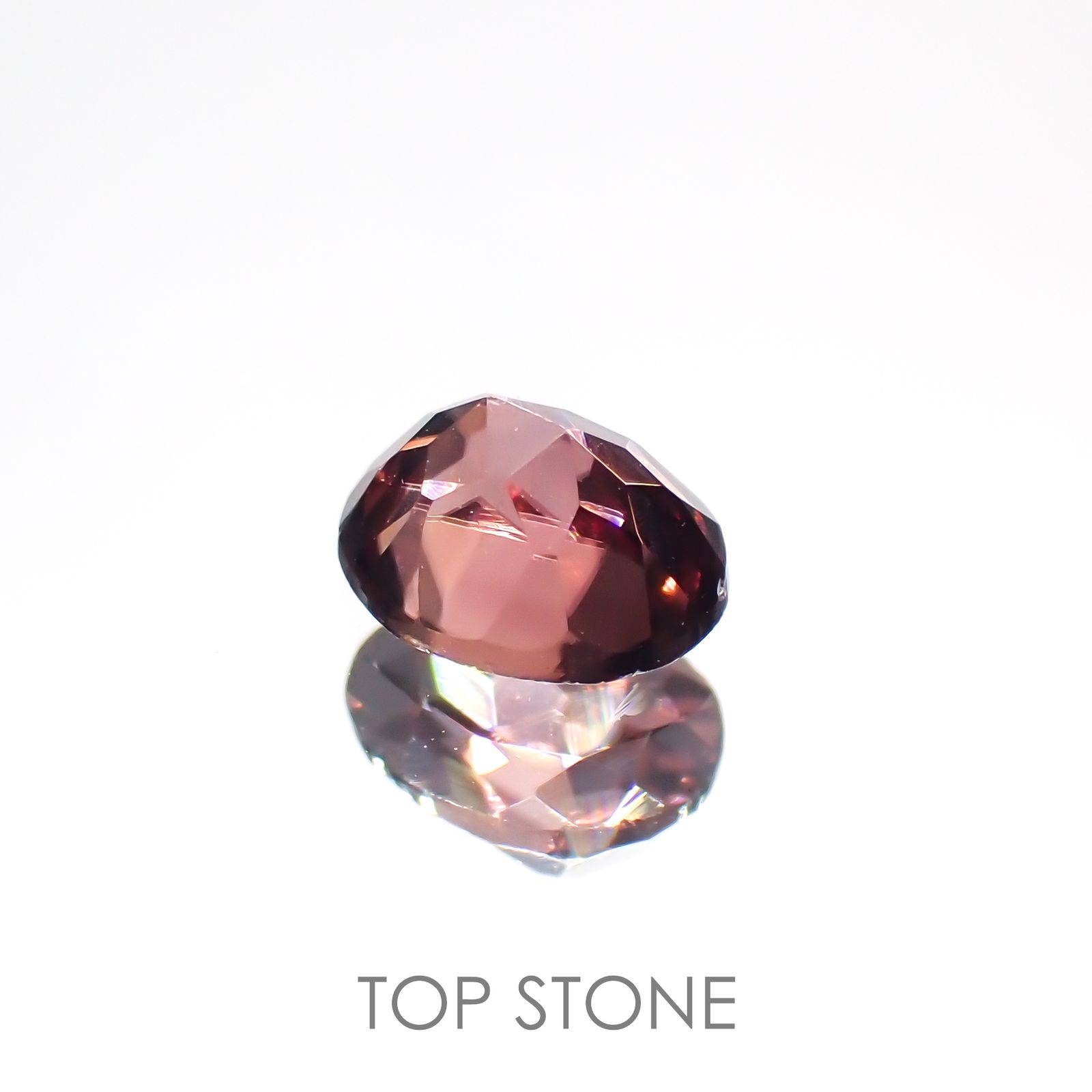 ピンクジルコン(宝石名ジルコン) スリランカ/カンボジア産/ 0.62ct 識別済[21069799]5.2×4.1mm前後