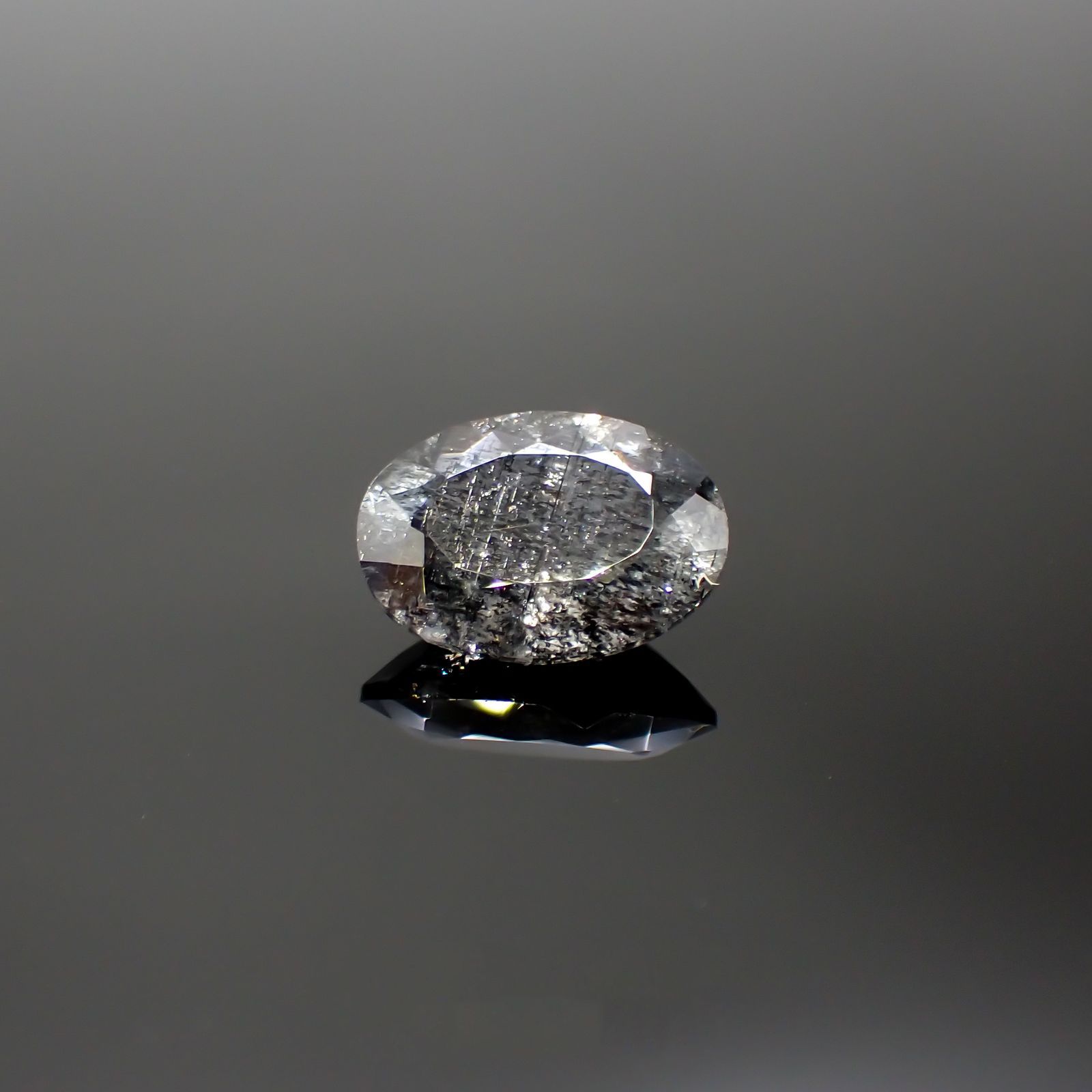 モスアクアマリン ブラジル産 4.55ct[220716800]13.5x10.2mm前後