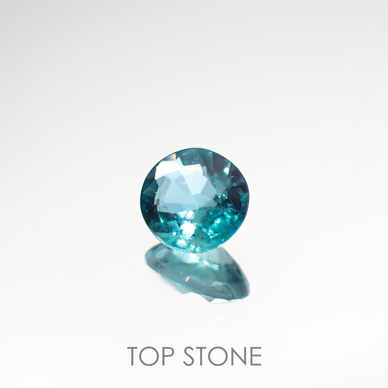 グランディディエライト マダガスカル産 ルース 0.23ct[210711934]4.3×3.7mm前後
