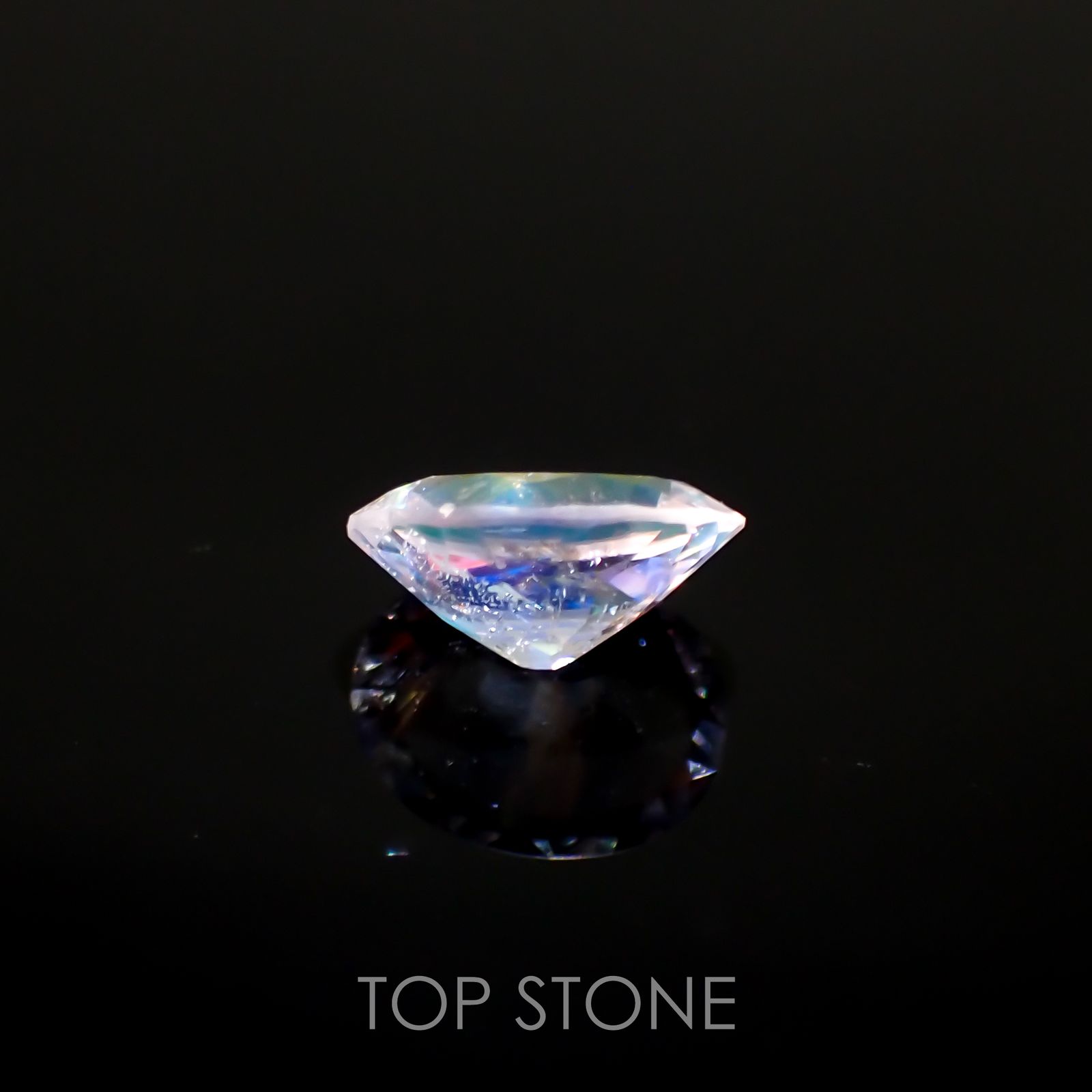 レインボームーンストーン(宝石名ラブラドライト)タンザニア産 1.82ct