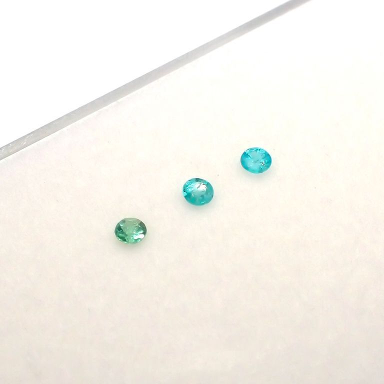 パライバトルマリン カラーグラデーション3pcsセット ブラジル産 0.12ct(3pcs合計)[230220496]2.1-2.2x2.1-2.2mm前後