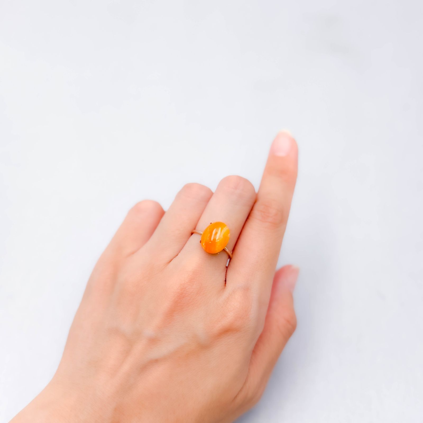 北海道オパール 北海道河東郡鹿追町然別産 4.87ct [250630621]12.5x9.9mm前後