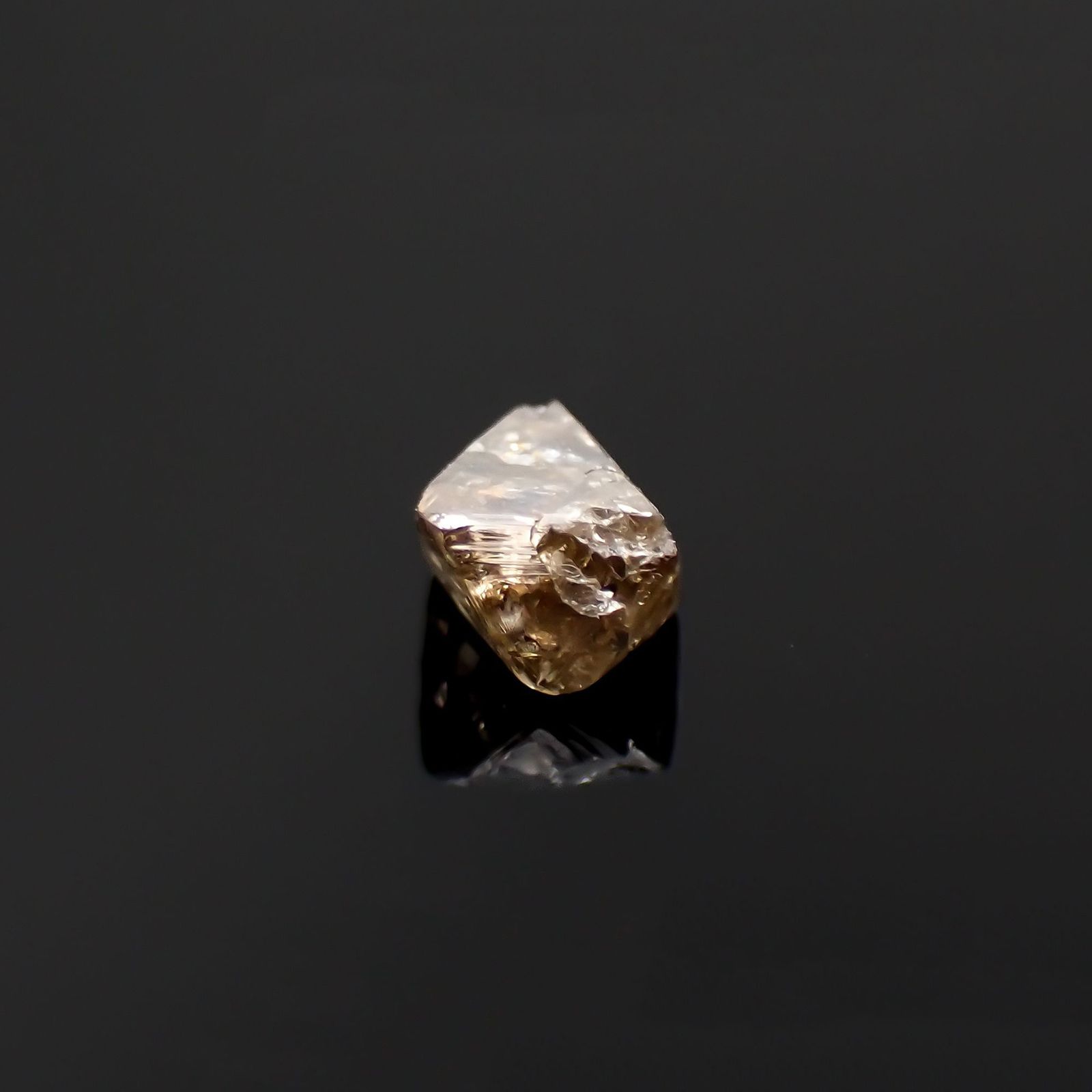 ソーヤブルダイヤモンド原石 0.41ct [230119754]4.3x4.2mm前後