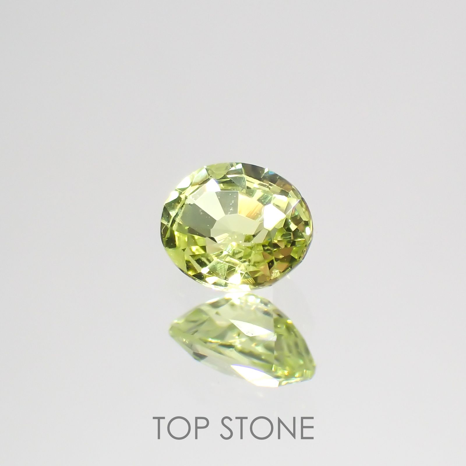 クリソベリル(宝石名クリソベリル)マダガスカル産 0.33ct 識別済[220114491]4.4x3.6mm前後