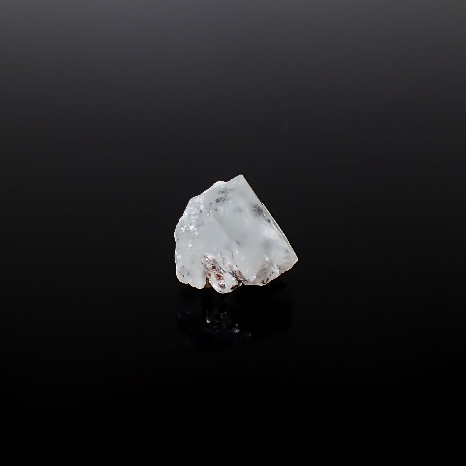 フェナカイト原石 ロシア産 6.01ct / 10x10.7mm前後 [260532177]