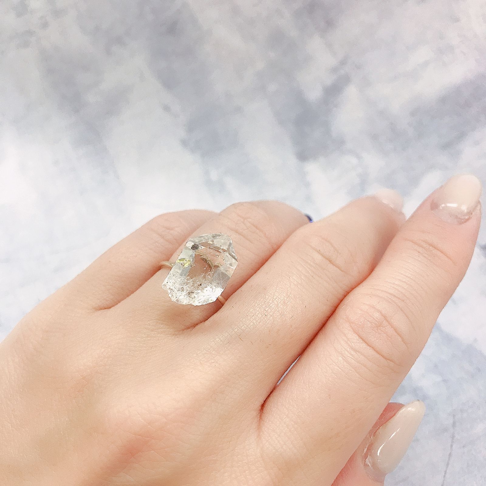 オイルインクォーツ 原石パキスタン産 10.06ct[220515870]15.5x11.2mm前後