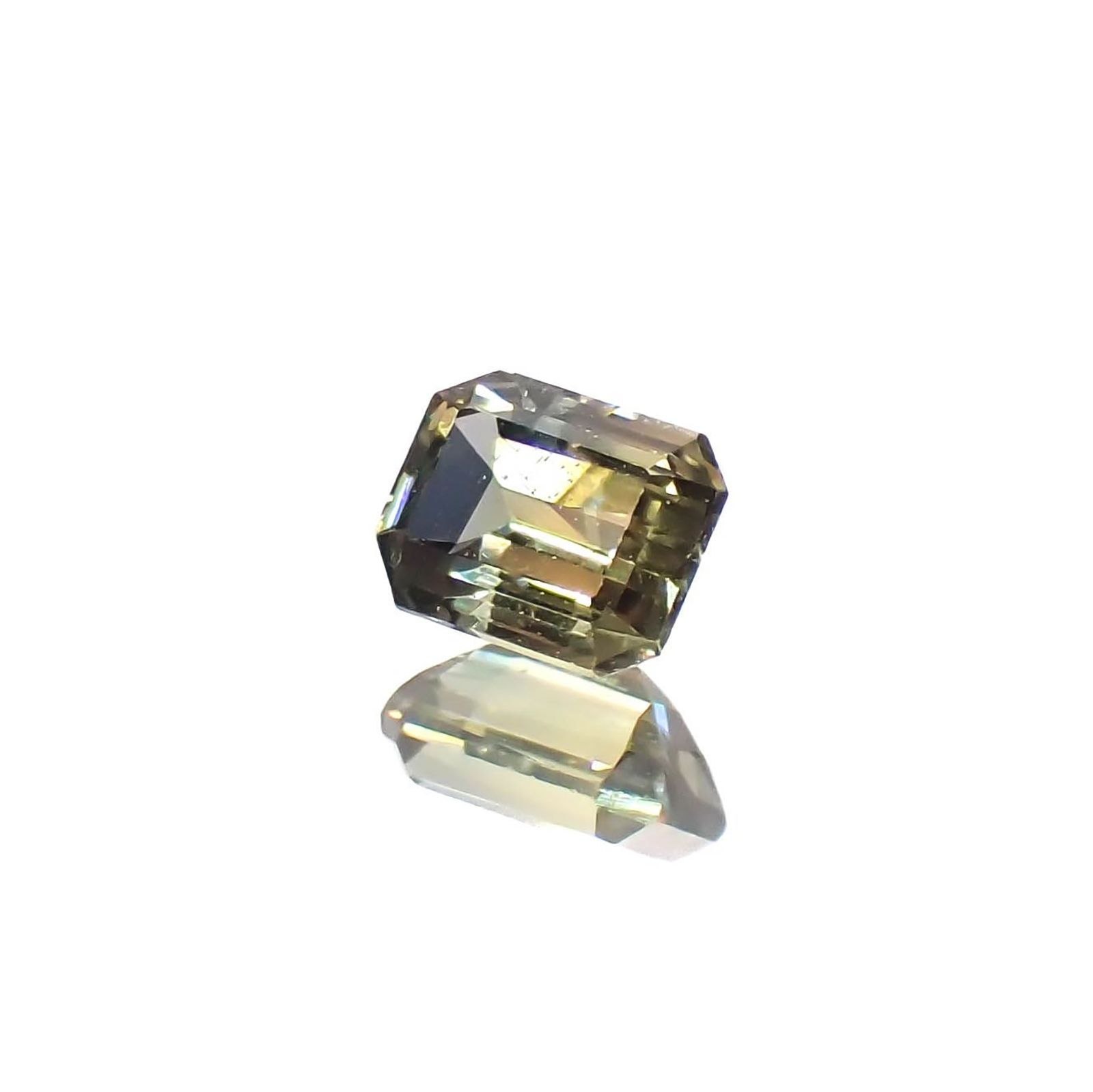 バイカラーサファイア マダガスカル/タンザニア産 0.21ct / 3.4x2.7mm前後 [230321017]