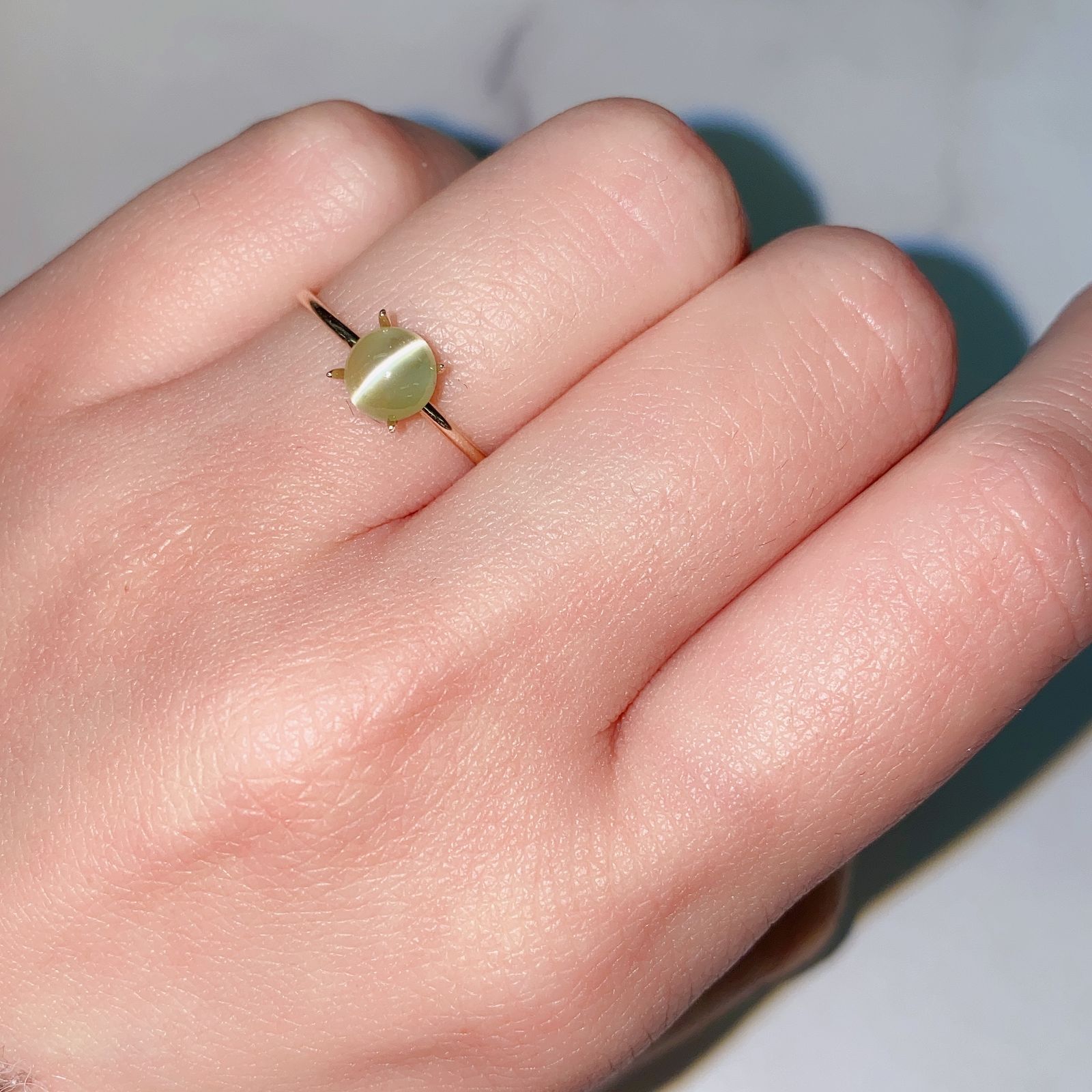 クリソベリルキャッツアイ(宝石名クリソベリル・キャッツアイ) スリランカ産 0.94ct 識別済[20084685]5.8×5.8mm前後