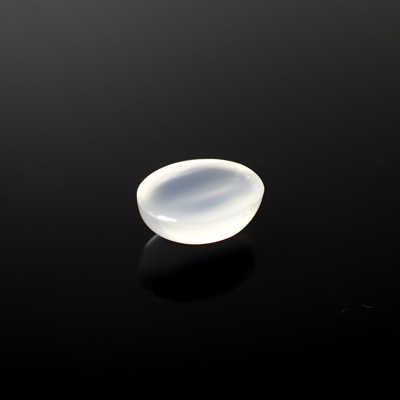 ムーンストーンキャッツアイ インド産 1.88ct[240527752]9.1x7.1mm前後