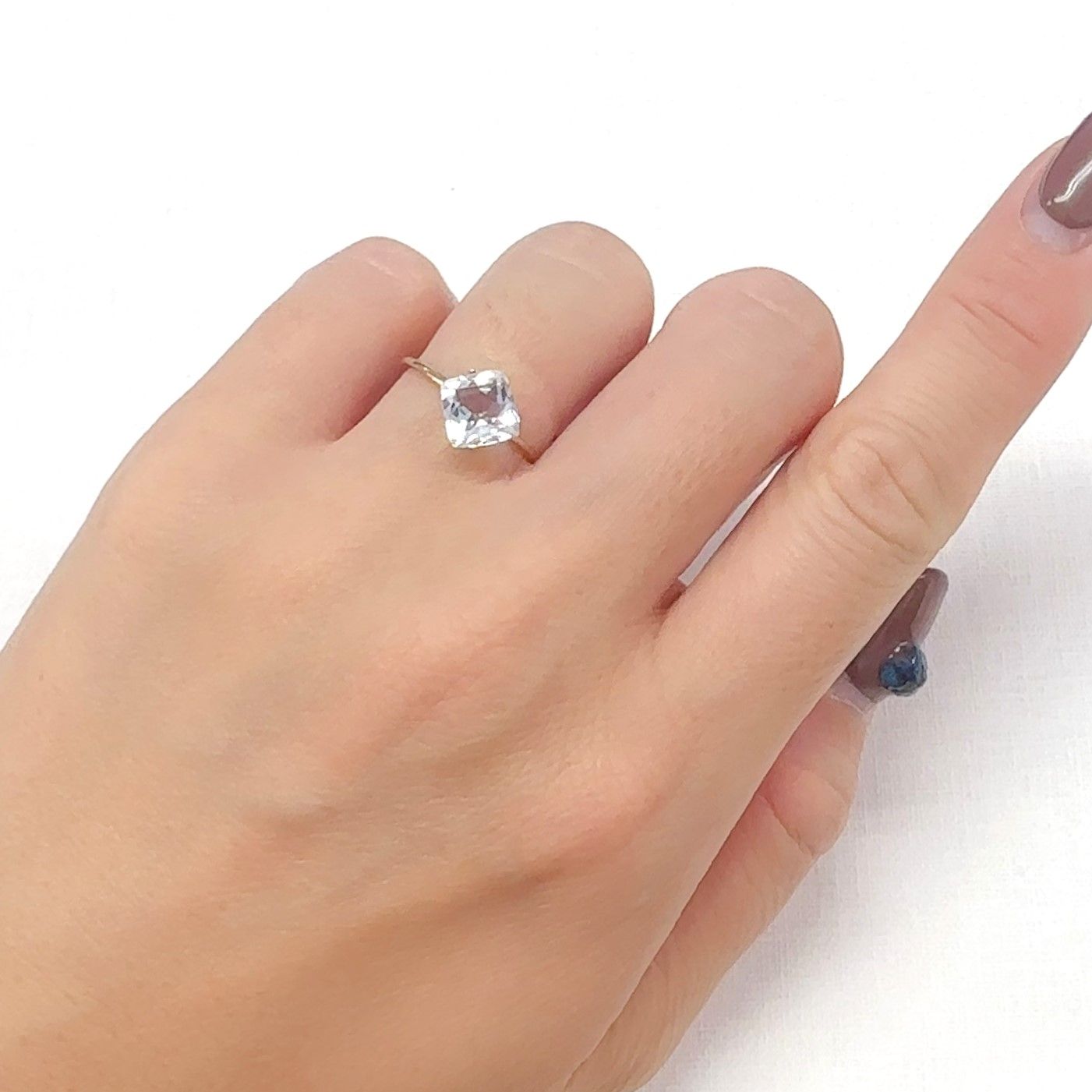 ゴッシェナイト パキスタン・ヒマラヤ産 1.25ct[240527458]7x7mm前後