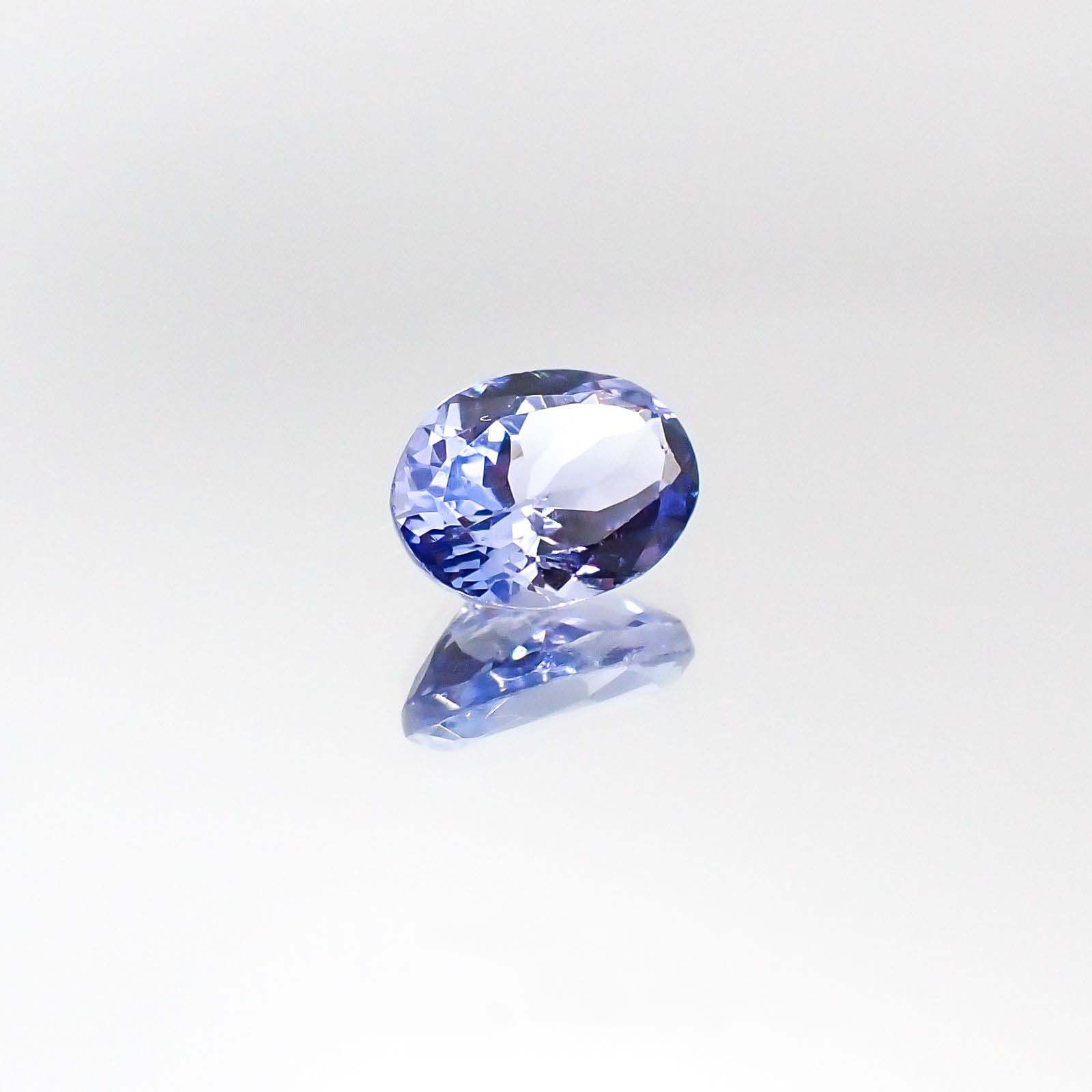 タンザナイト(宝石名タンザナイト)タンザニア産 1.71ct 識別済[230723003]8.4x6.4mm前後
