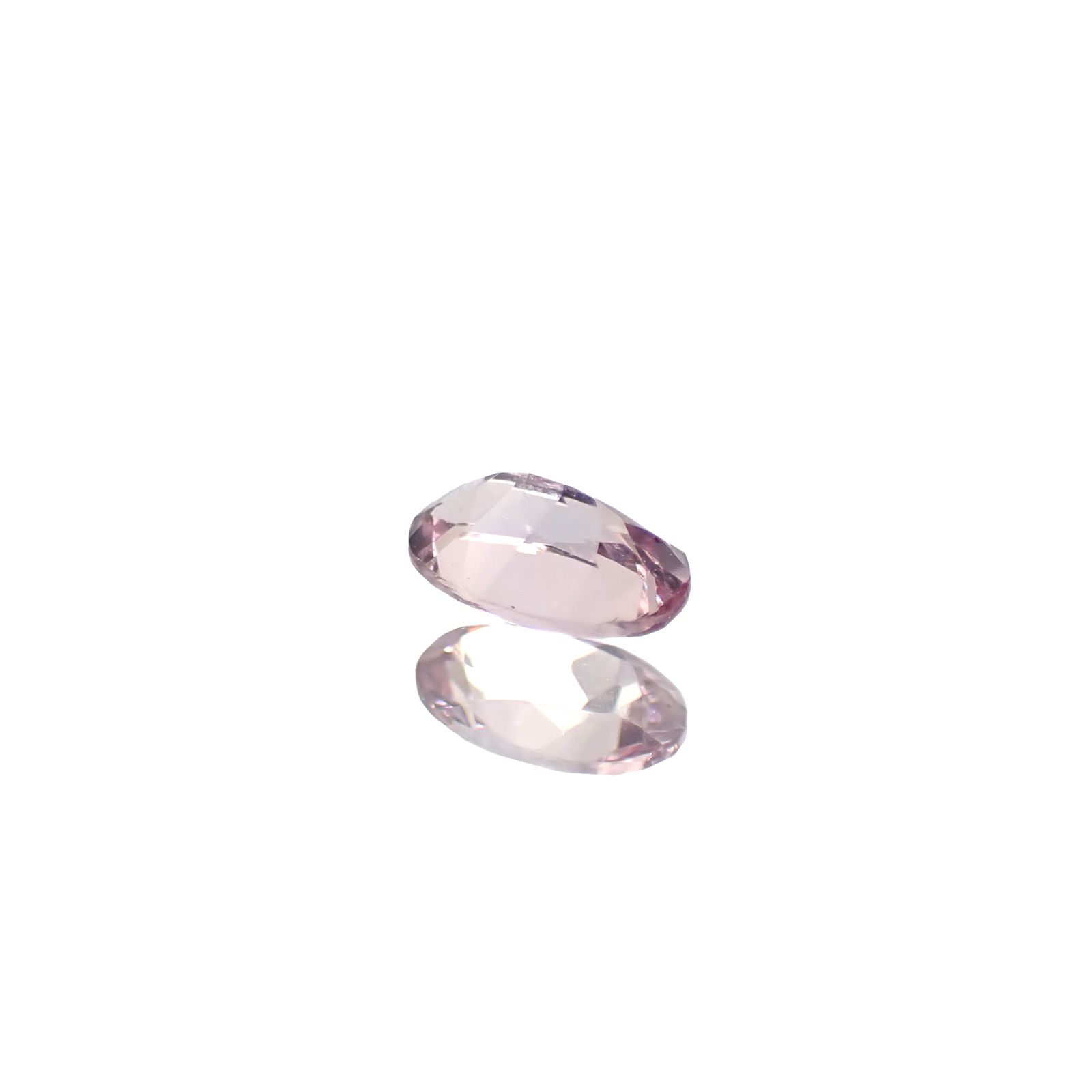 ドラゴンガーネット タンザニア産 0.28ct [250330040]4.9x3mm前後