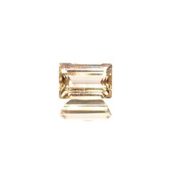 インペリアルトパーズ(宝石名トパーズ)ブラジル産 識別済 0.70ct / 6x4mm前後 [220114965]