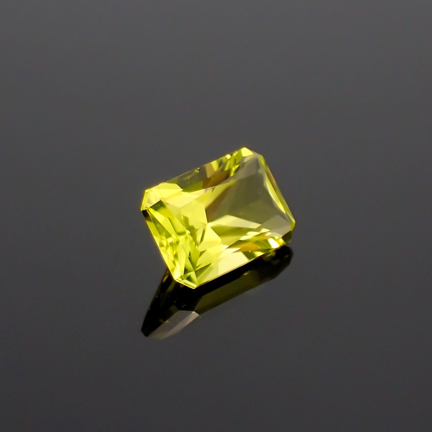 カナリートルマリン ザンビア・カナリー鉱山産 0.50ct[230823138]6x3.8mm前後