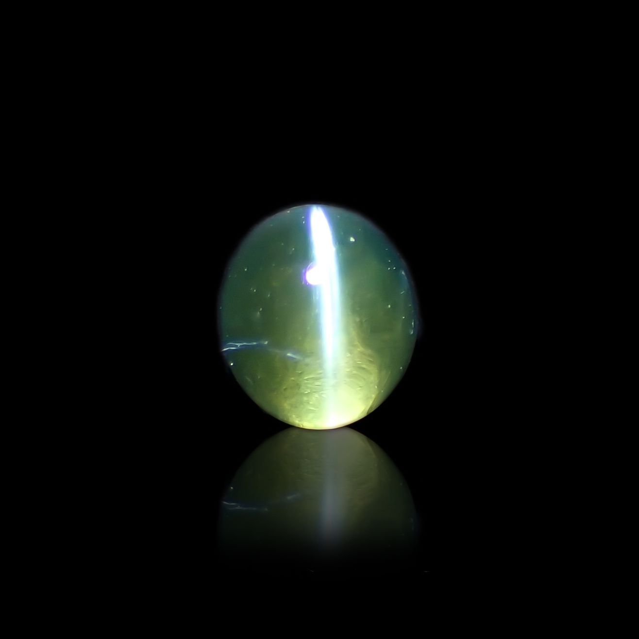 アレキサンドライトキャッツアイ インド産 0.38ct[220114074]4.1x3.6mm前後