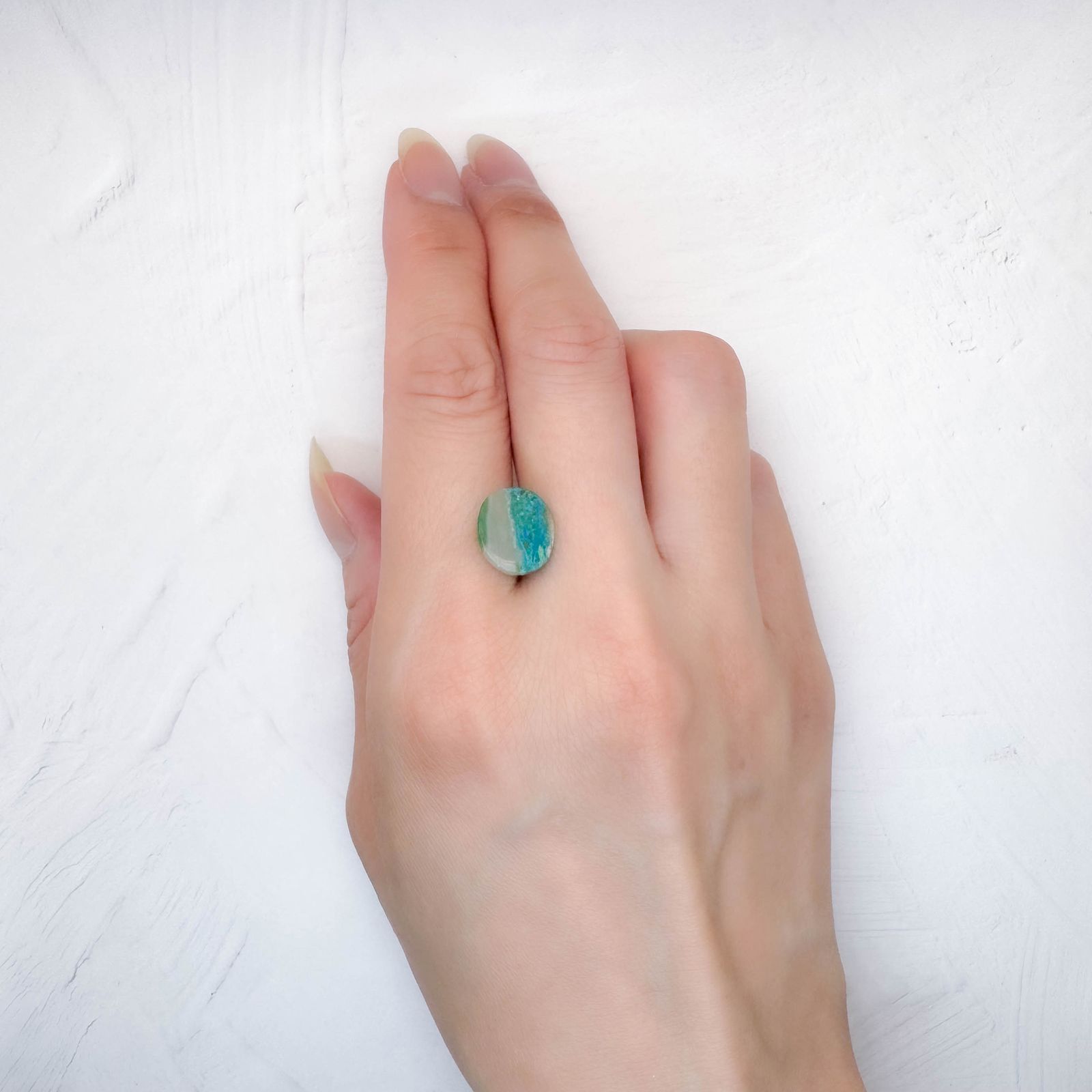 ブルーオパール ペルー産 4.57ct [250730728]11.7x10.2mm前後