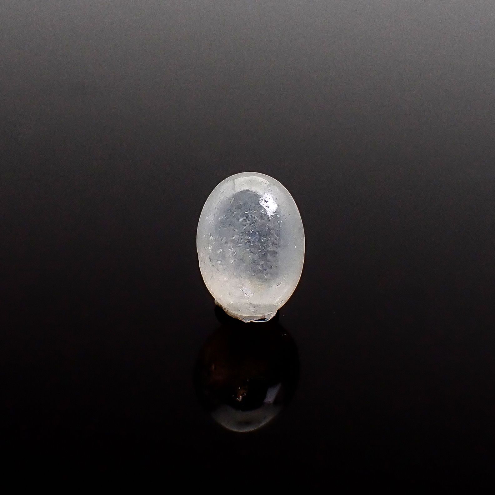 ジルコンキャッツアイ ビルマ産 1.04ct / 7x5.2mm前後 [260832877]