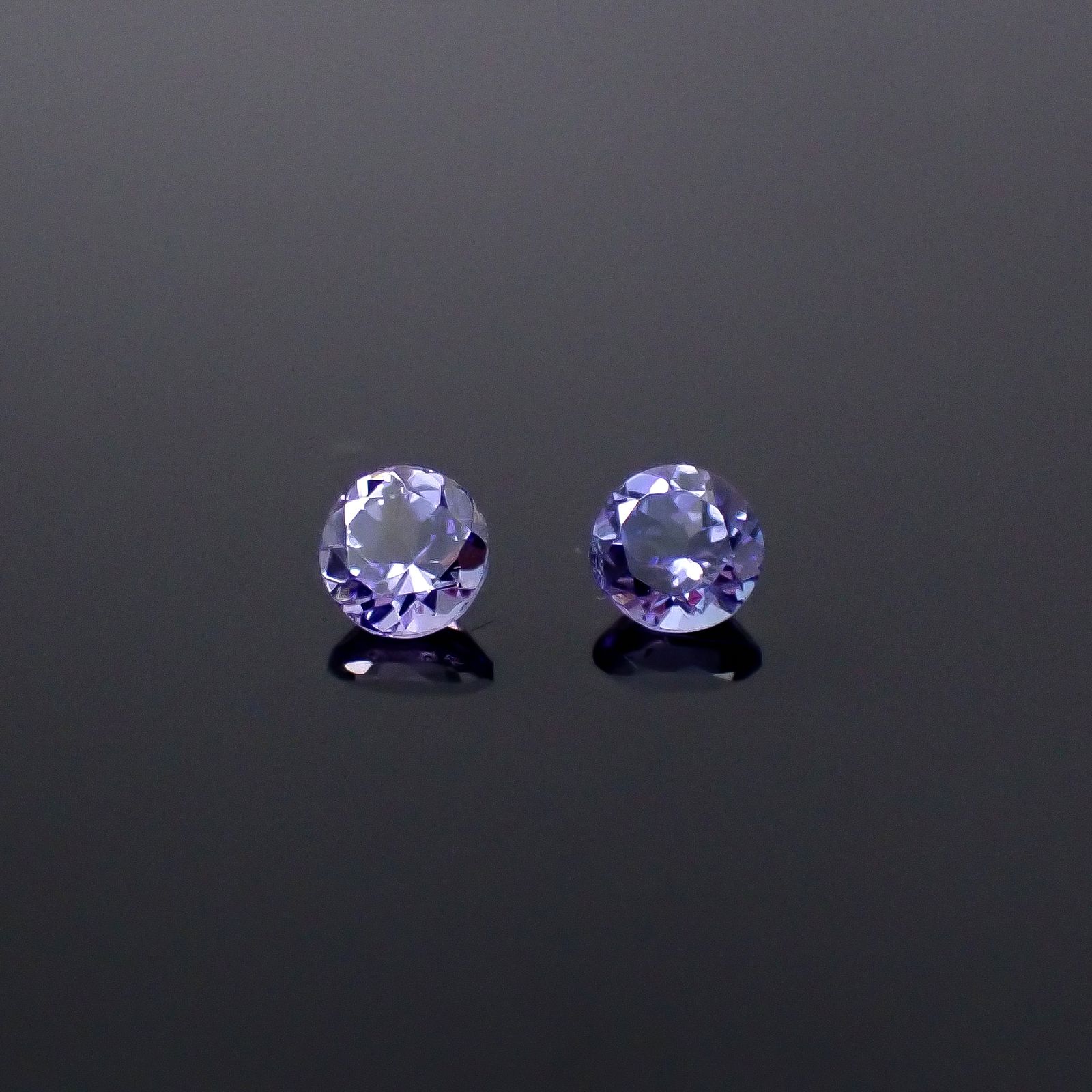◇ペアセット◇タンザナイト タンザニア産 0.53ct(2pcs合計) / 3.8-4.0x3.8-4.0mm前後 [251231483]