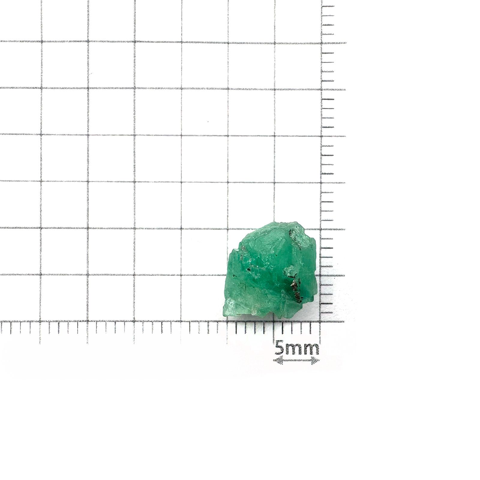 エメラルド原石 コロンビア産 3.95ct [250430180]9.2x9.6mm前後