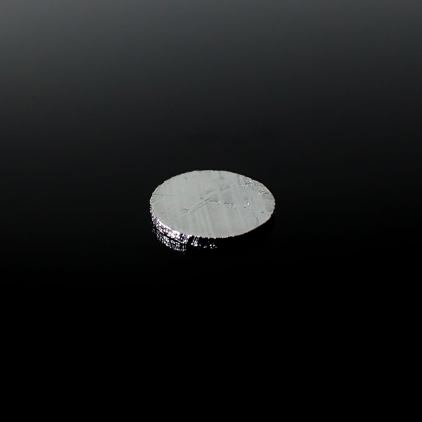 アルタイ隕石 発見地:中国 2.47ct[240125556]9.7x9.5mm前後
