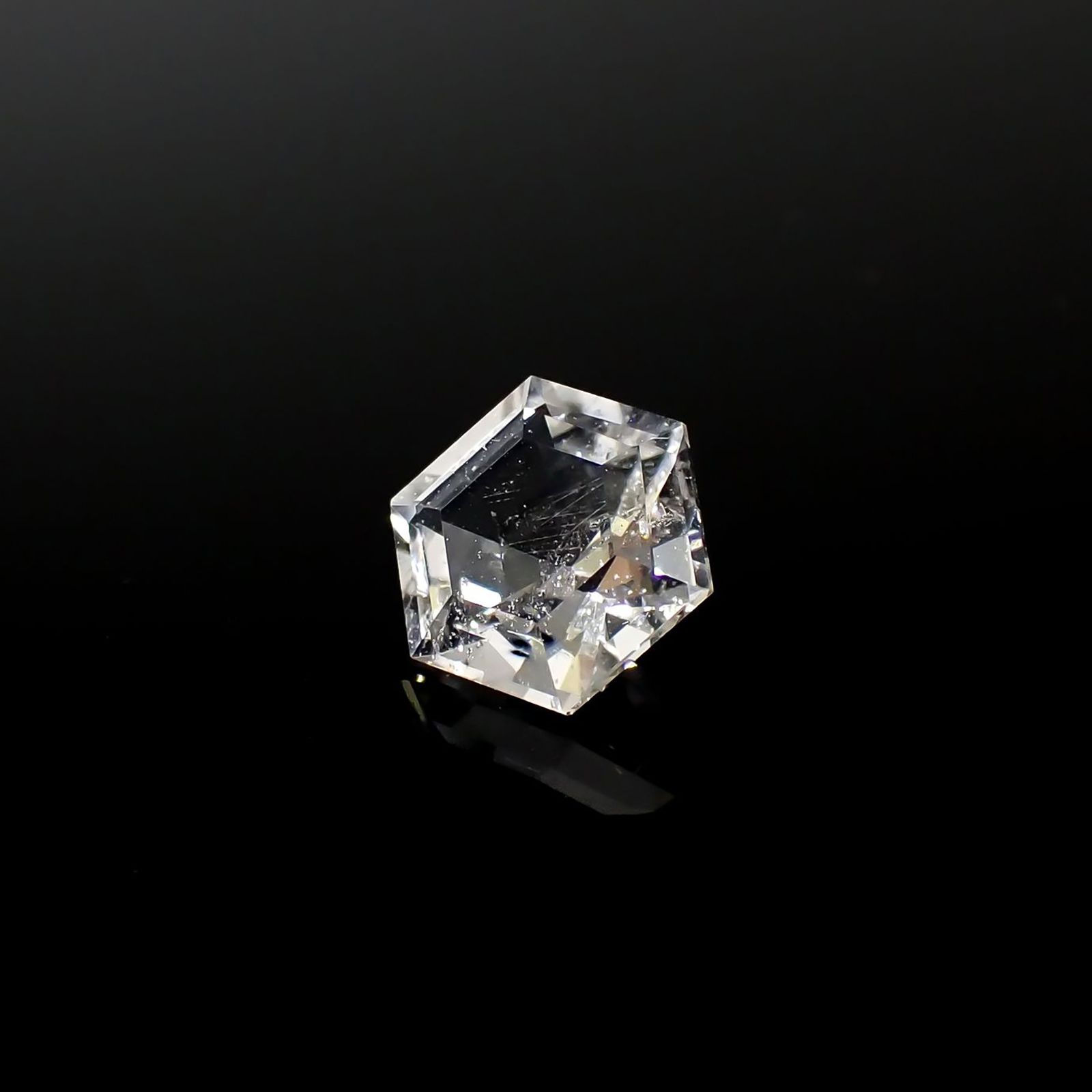 ◇ヘキサゴンカット◇レムリアンシードクリスタル(保証シール付き) ブラジル産 1.15ct [240326840]7x6.8mm前後