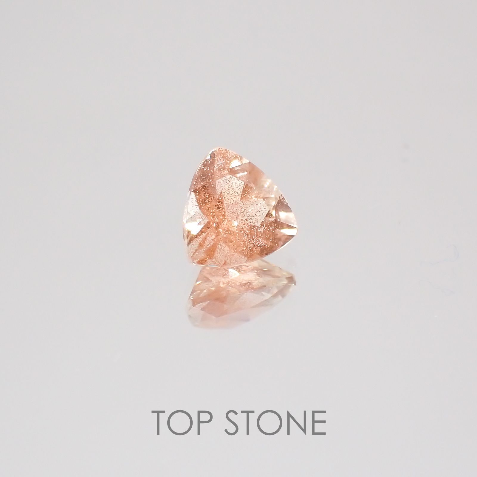 オレゴンサンストーン アメリカ産 ルース 0.43ct[20128882]5.1×5.1mm前後