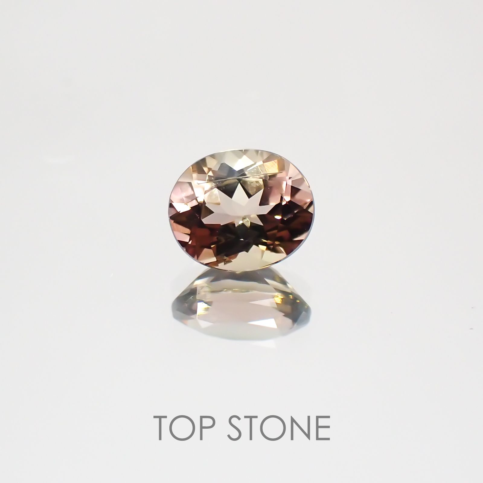 バイカラートルマリン 非加熱(宝石名トルマリン) ナイジェリア産 0.58ct 識別済[21018988]5.6×4.7mm前後
